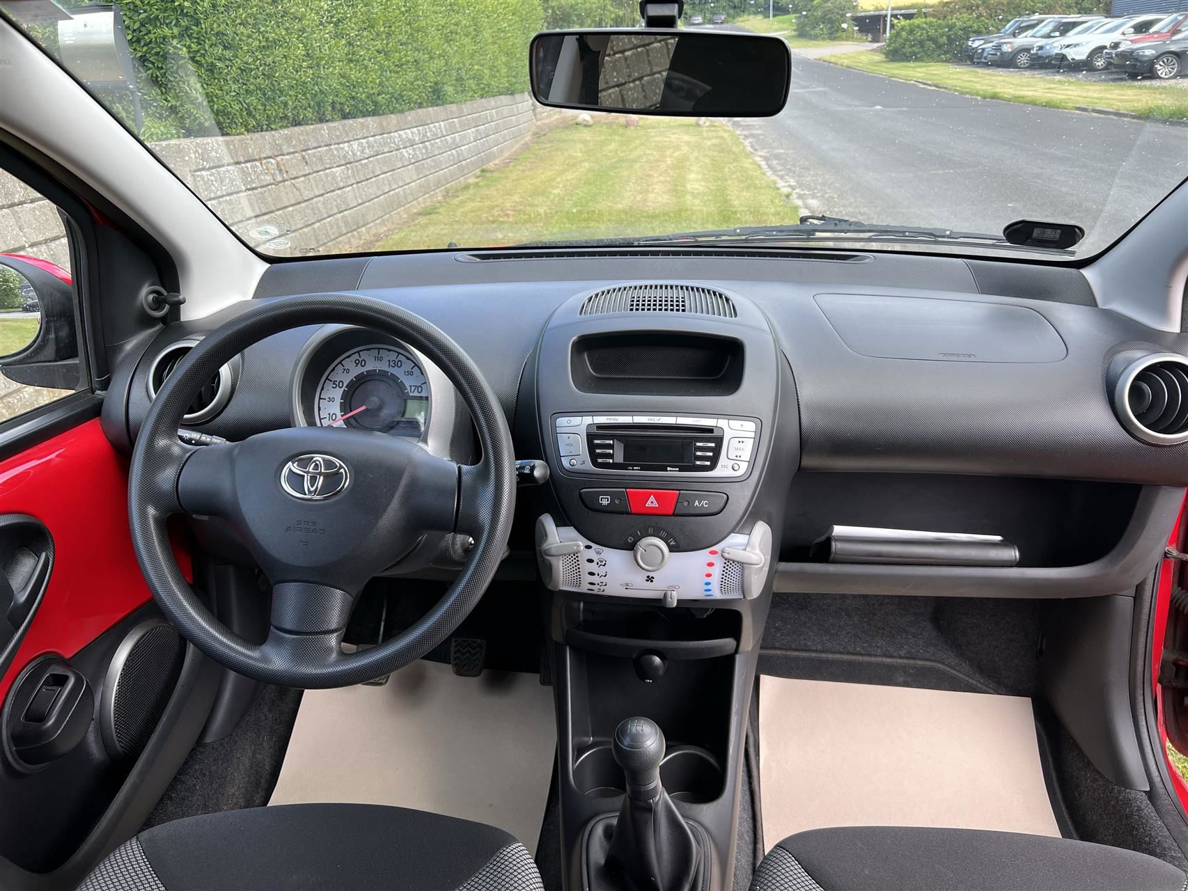 Billede af Toyota Aygo 1,0 VVT-I T2 Air Connect 68HK 5d