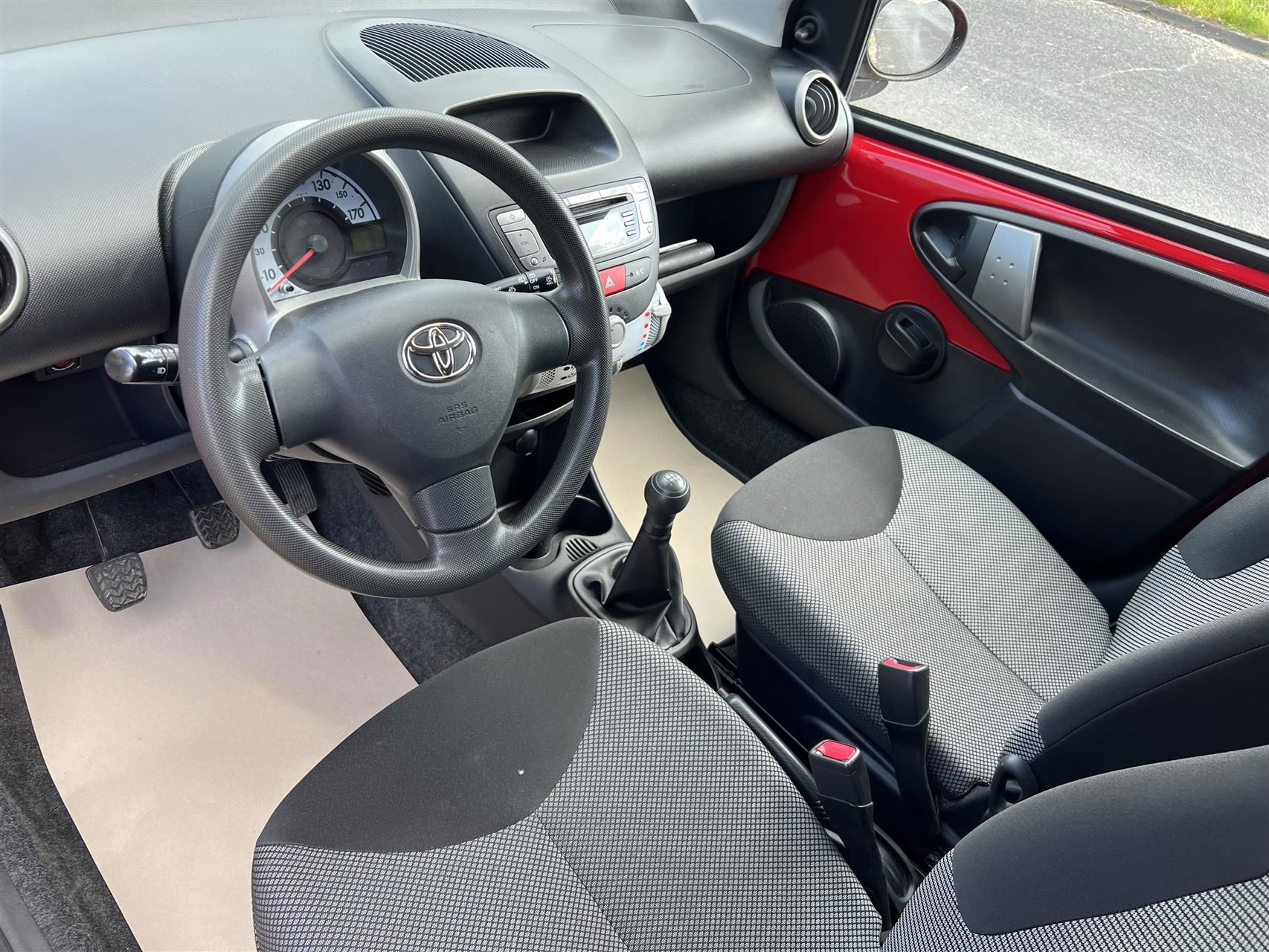 Billede af Toyota Aygo 1,0 VVT-I T2 Air Connect 68HK 5d