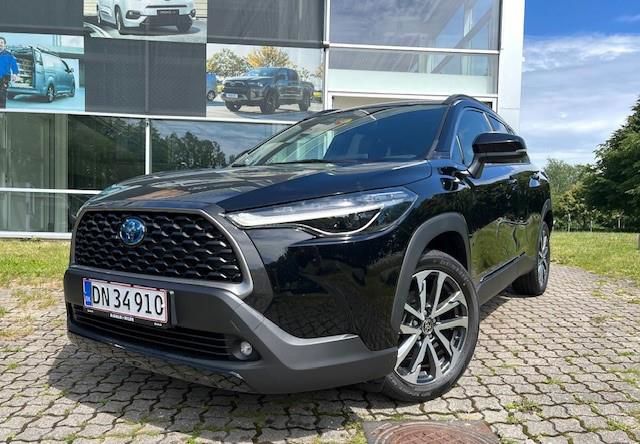 Billede af Toyota Corolla Cross 2,0 Hybrid Style E-CVT 197HK 5d Aut.