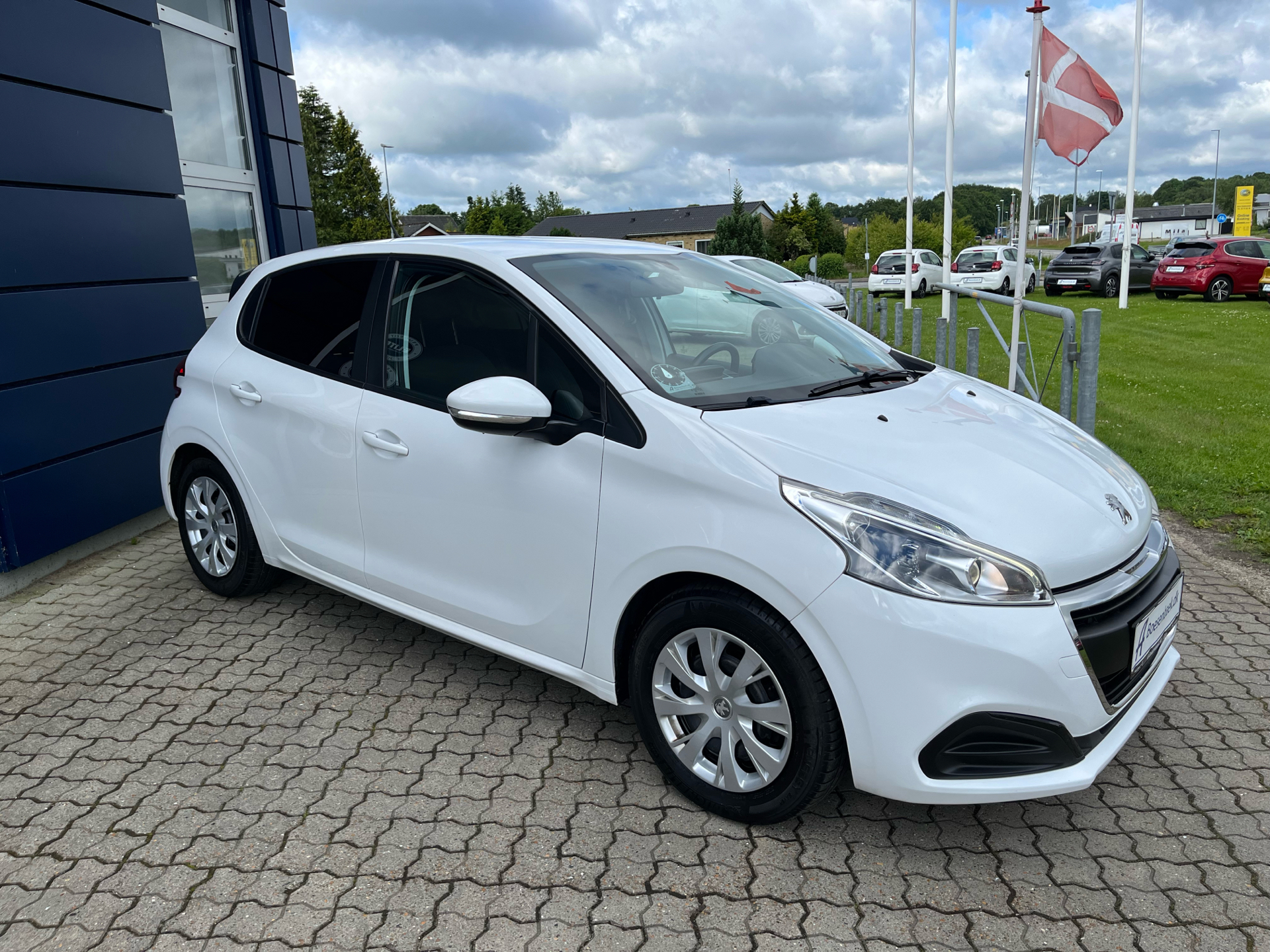 Billede af Peugeot 208 1,6 BlueHDi Envy 100HK 5d