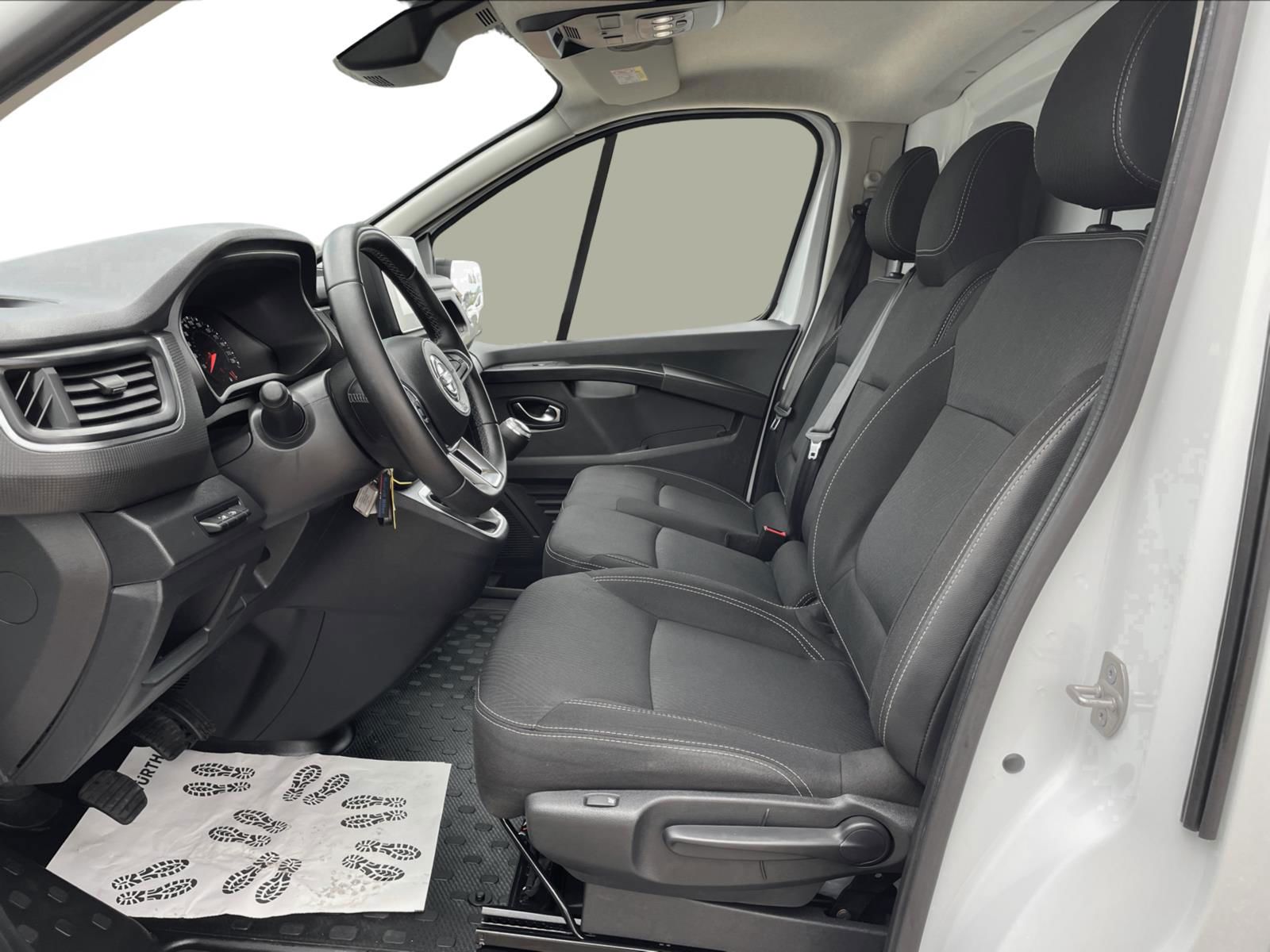 Billede af Nissan Primastar L2H1 2,0 DCi N-Connecta 150HK Van 6g