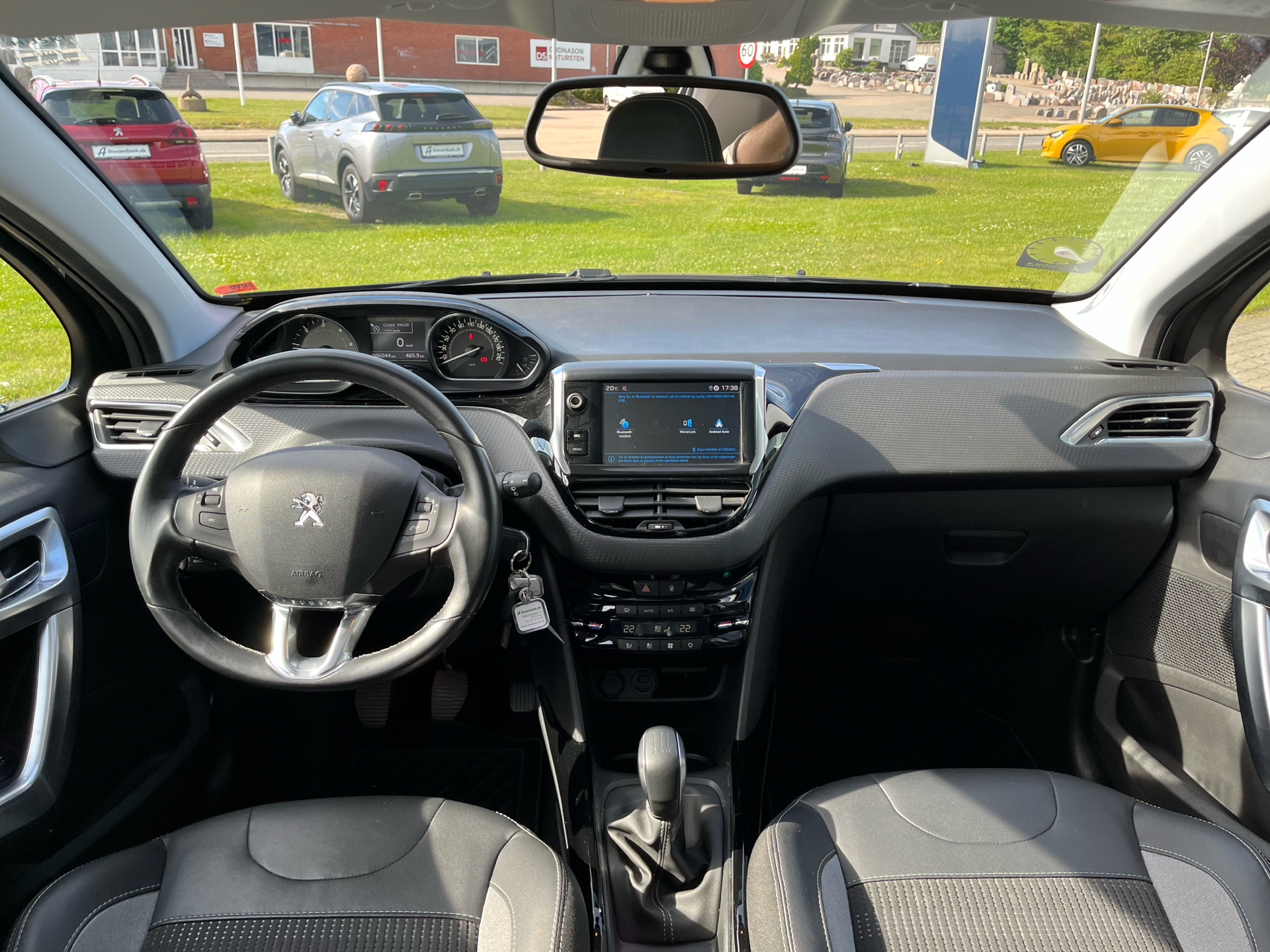 Billede af Peugeot 2008 1,5 BlueHDi Prestige 100HK 5d