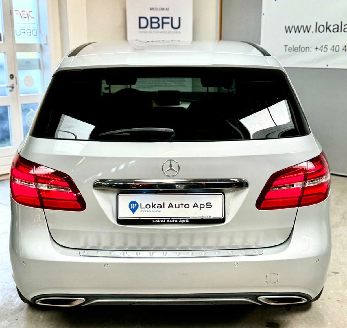 Mercedes-Benz B220 2015