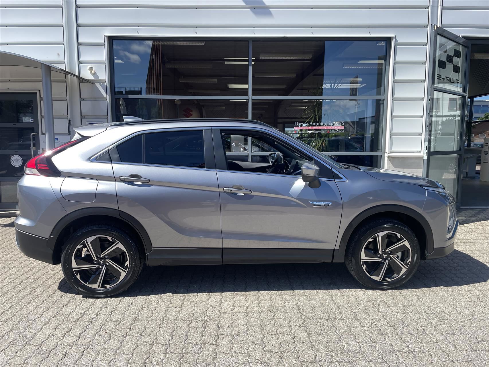 Billede af Mitsubishi Eclipse Cross 2,4 Plugin-hybrid Nordic 4WD 188HK 5d Trinl. Gear