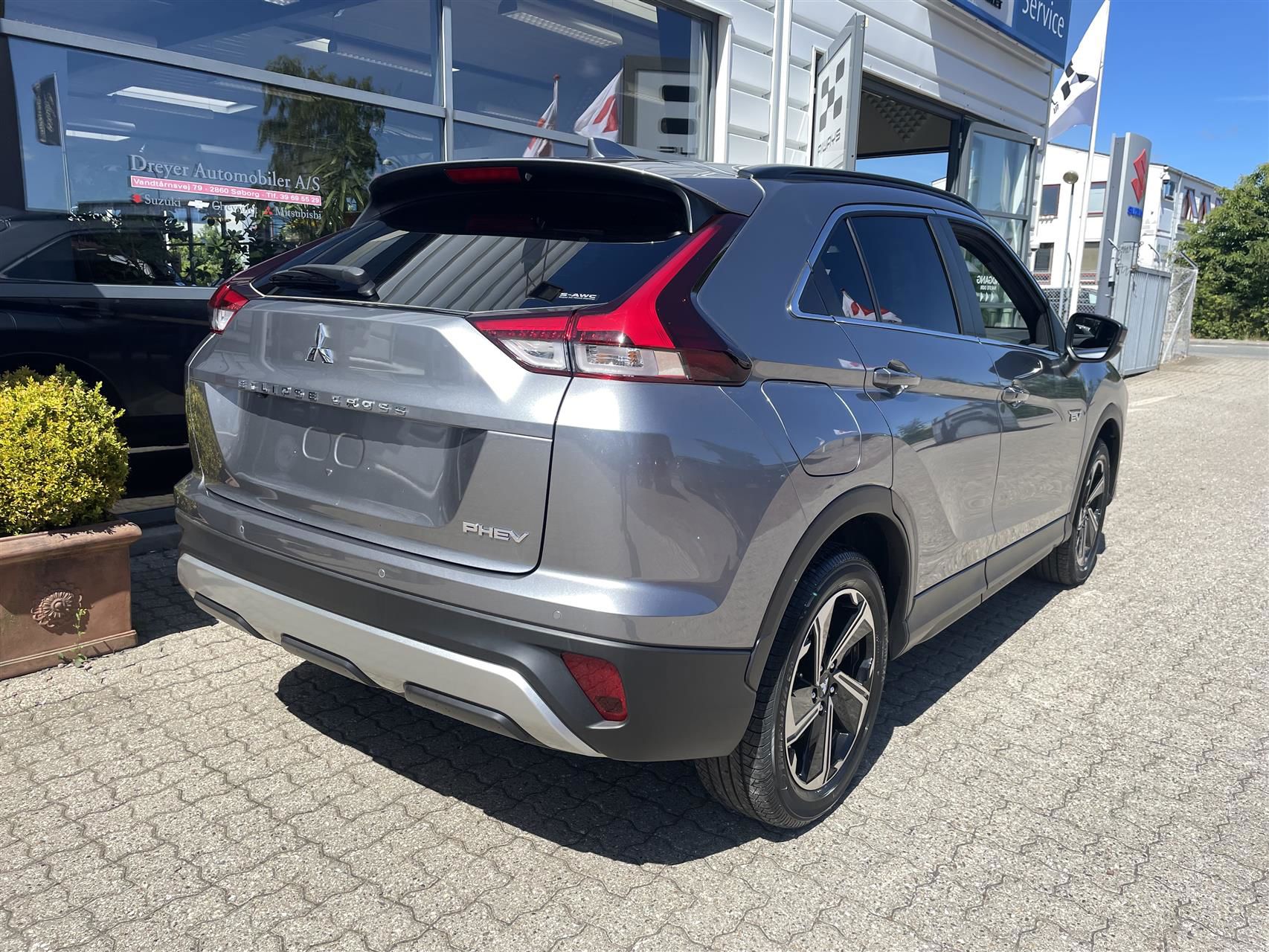 Billede af Mitsubishi Eclipse Cross 2,4 Plugin-hybrid Nordic 4WD 188HK 5d Trinl. Gear