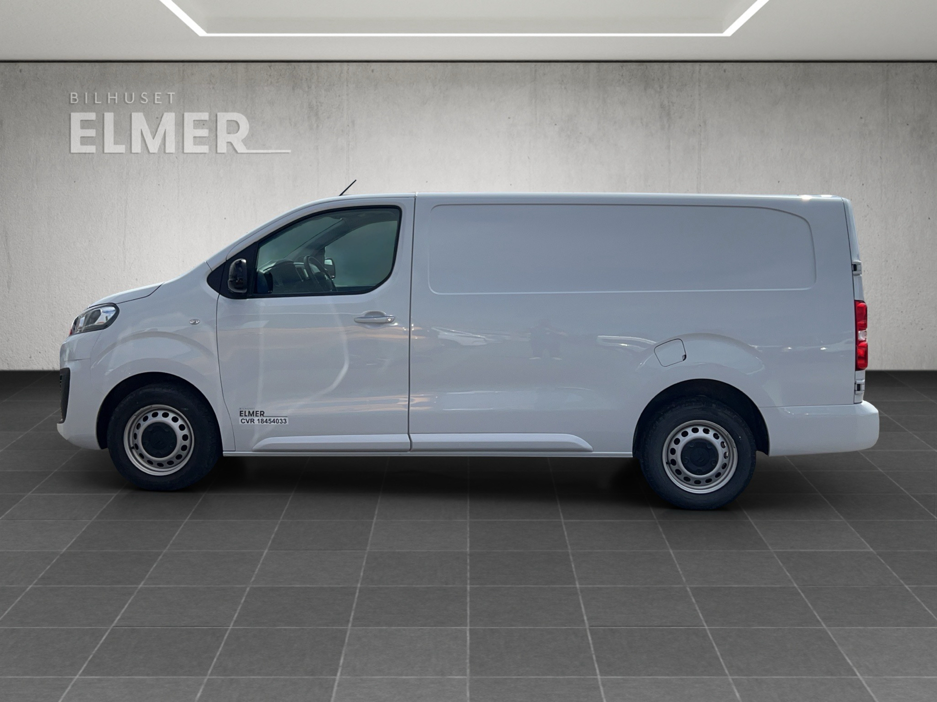 Billede af Citroën Jumpy L3 2,0 Blue HDi Masterline EAT8 177HK Van 8g Aut.