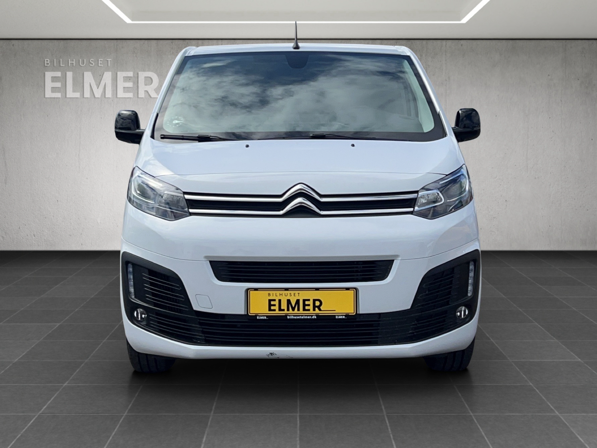 Billede af Citroën Jumpy L3 2,0 Blue HDi Masterline EAT8 177HK Van 8g Aut.