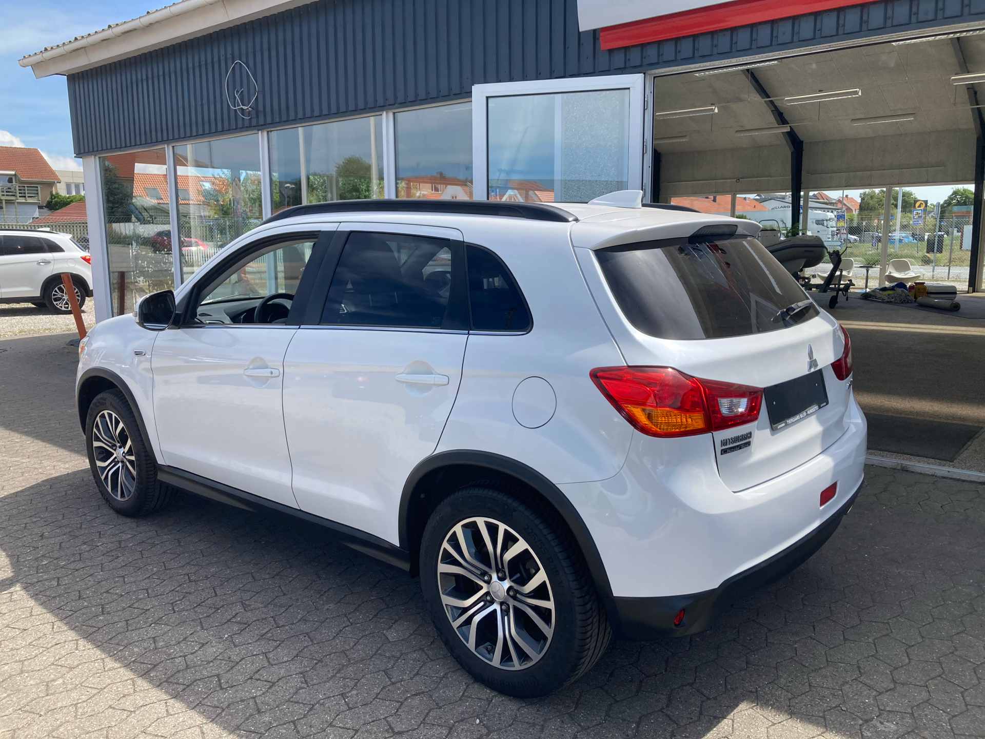 Billede af Mitsubishi ASX 1,6 Invite 117HK 5d