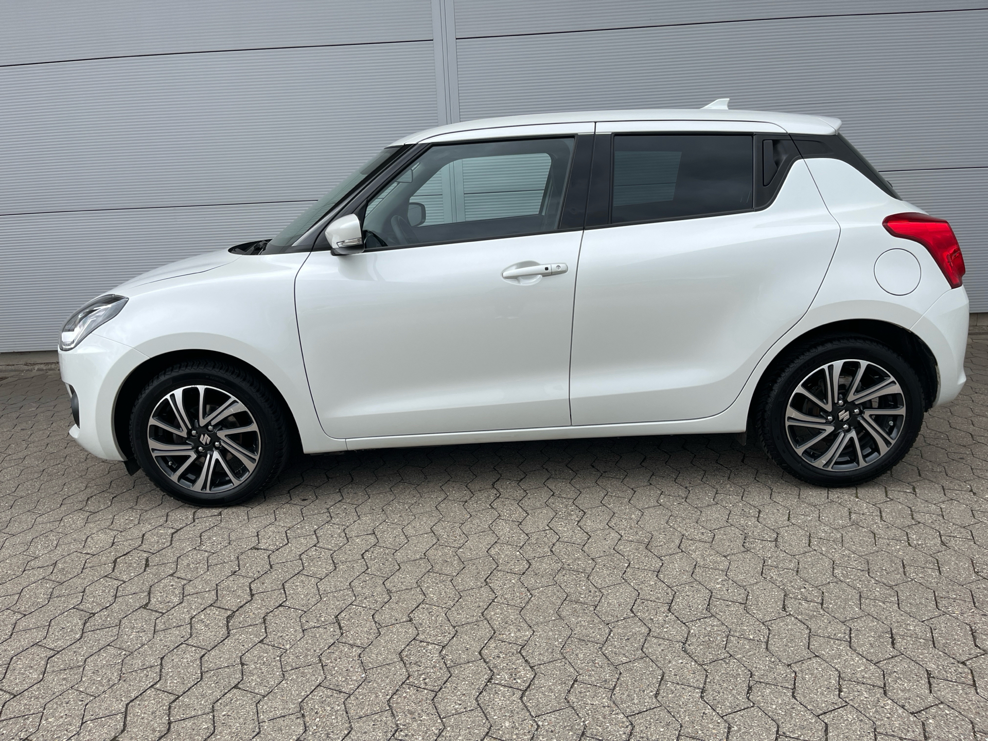 Billede af Suzuki Swift 1,2 Dualjet  Mild hybrid Exclusive KUP 83HK 5d