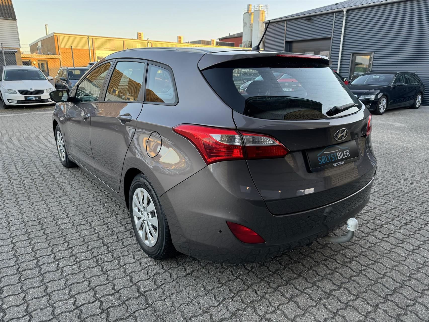 Billede af Hyundai i30 Cw 1,6 CRDi Active Plus ISG 110HK Stc 6g