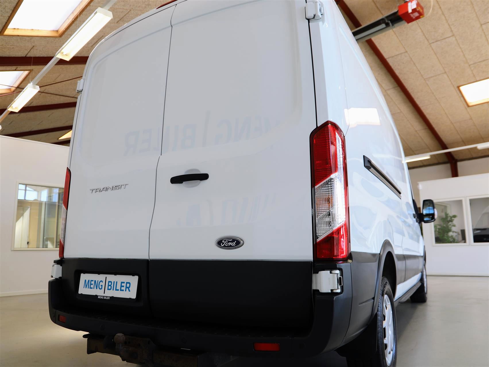 Billede af Ford Transit 350 L3H2 2,0 TDCi Trend 130HK Van 6g