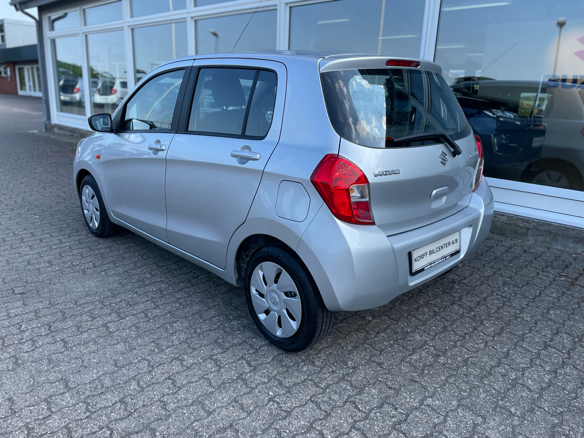 Billede af Suzuki Celerio 1,0 Dualjet 12V Club Gold 68HK 5d