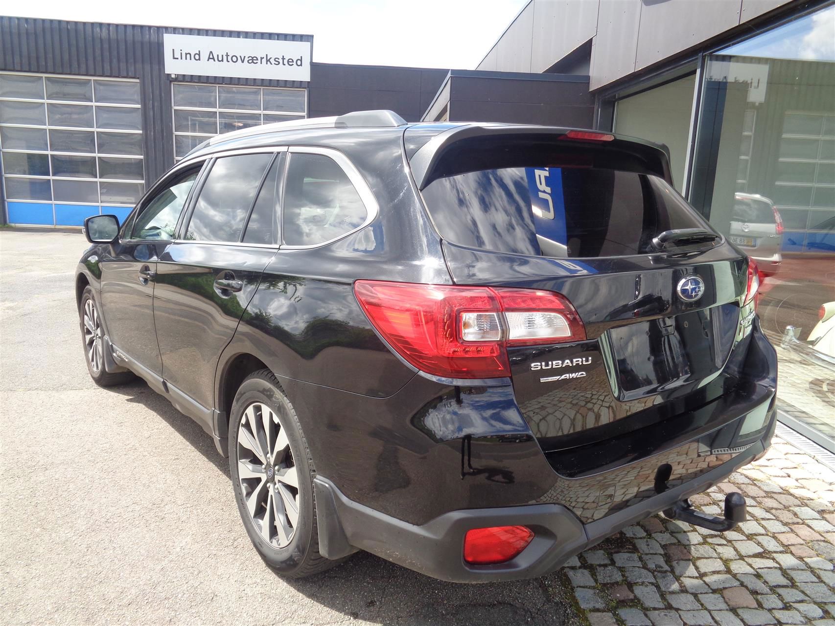 Billede af Subaru Outback 2,0 D Summit AWD CVT 150HK Stc 7g Aut.