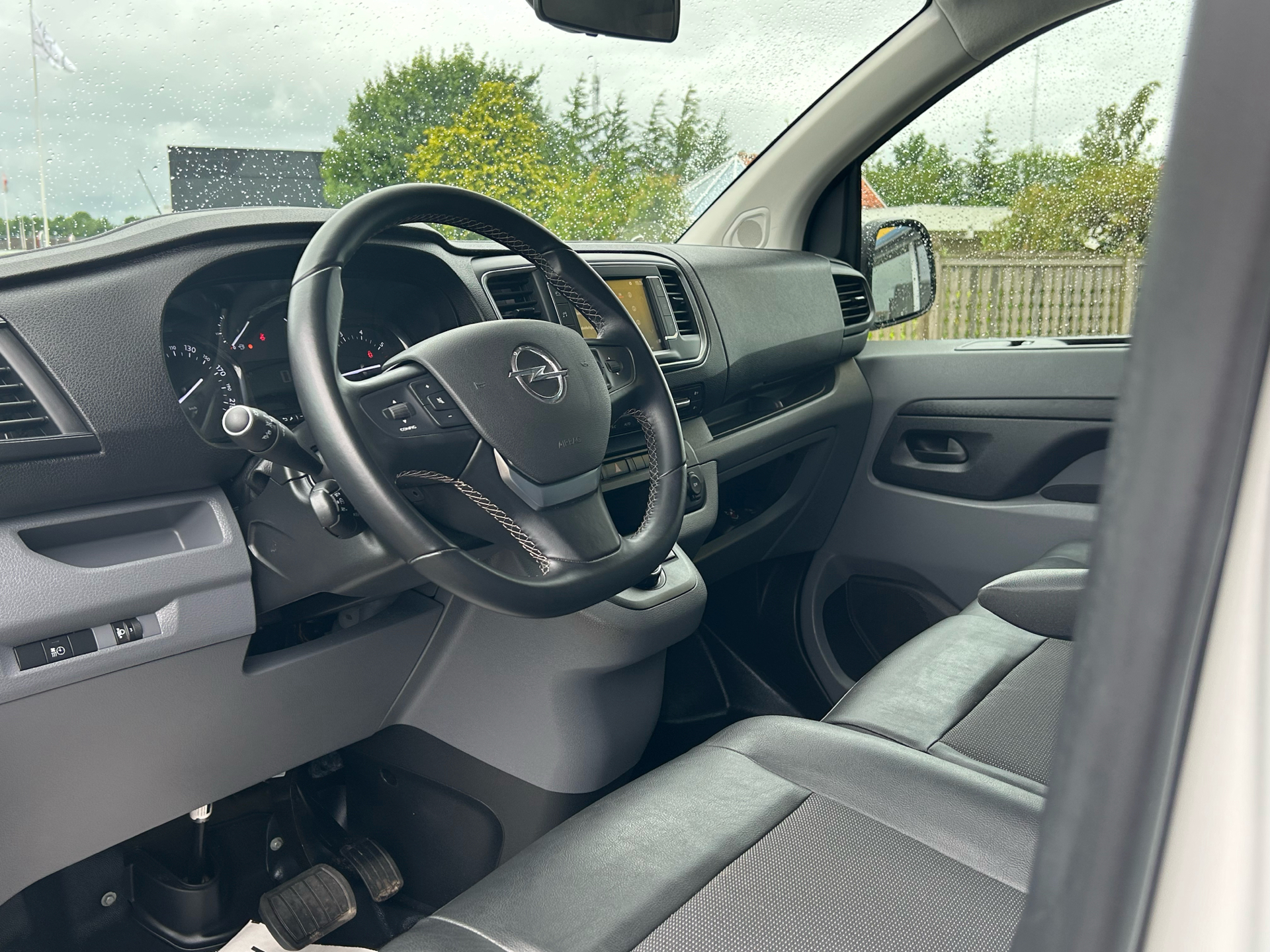 Billede af Opel Vivaro 2.0 D 122 L3 Aut.