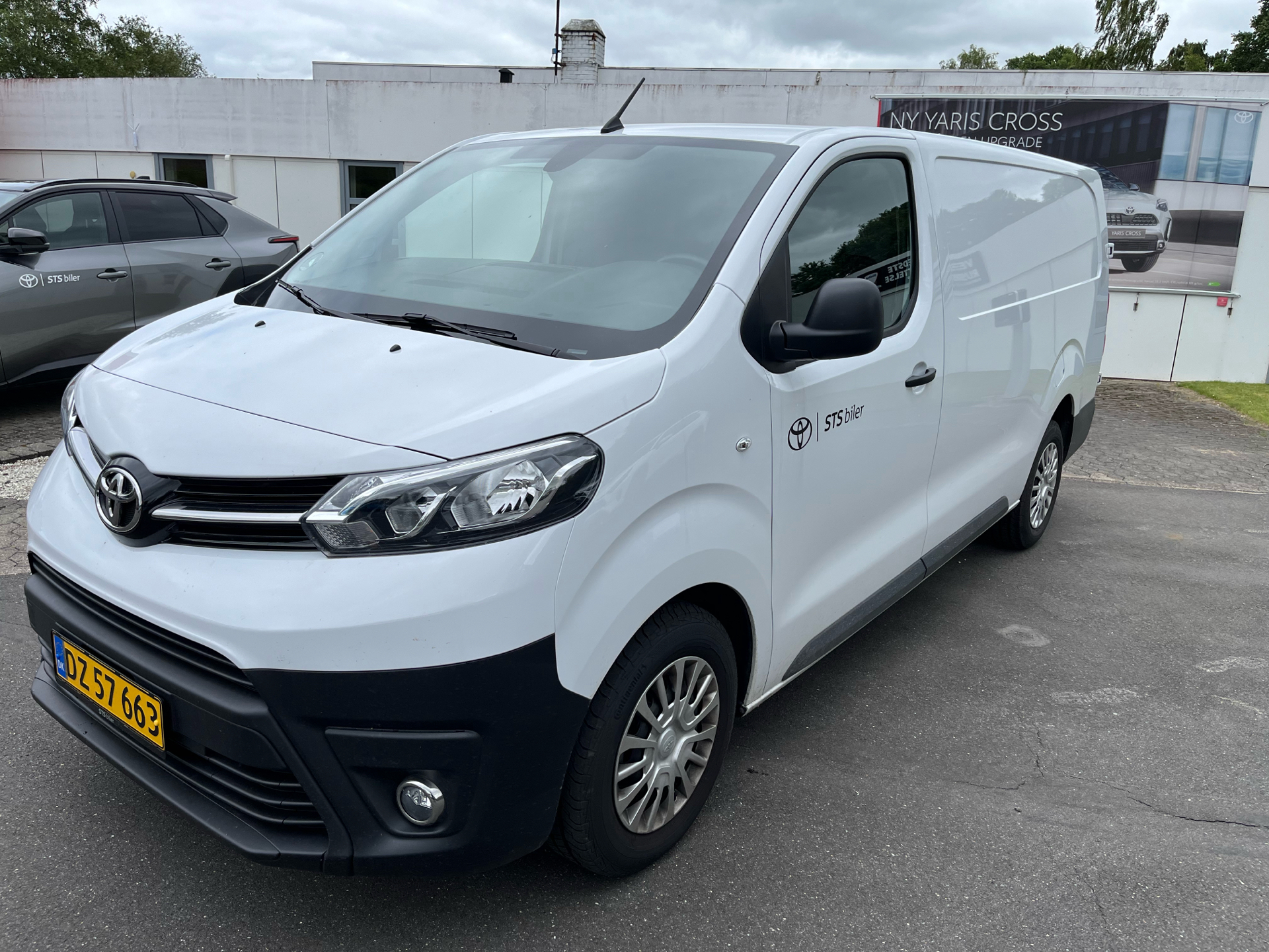 Billede af Toyota Proace Long 2,0 D Comfort Master 144HK Van 8g Aut.