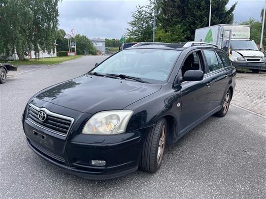 Toyota Avensis 1,8 Linea Terra 129HK Stc