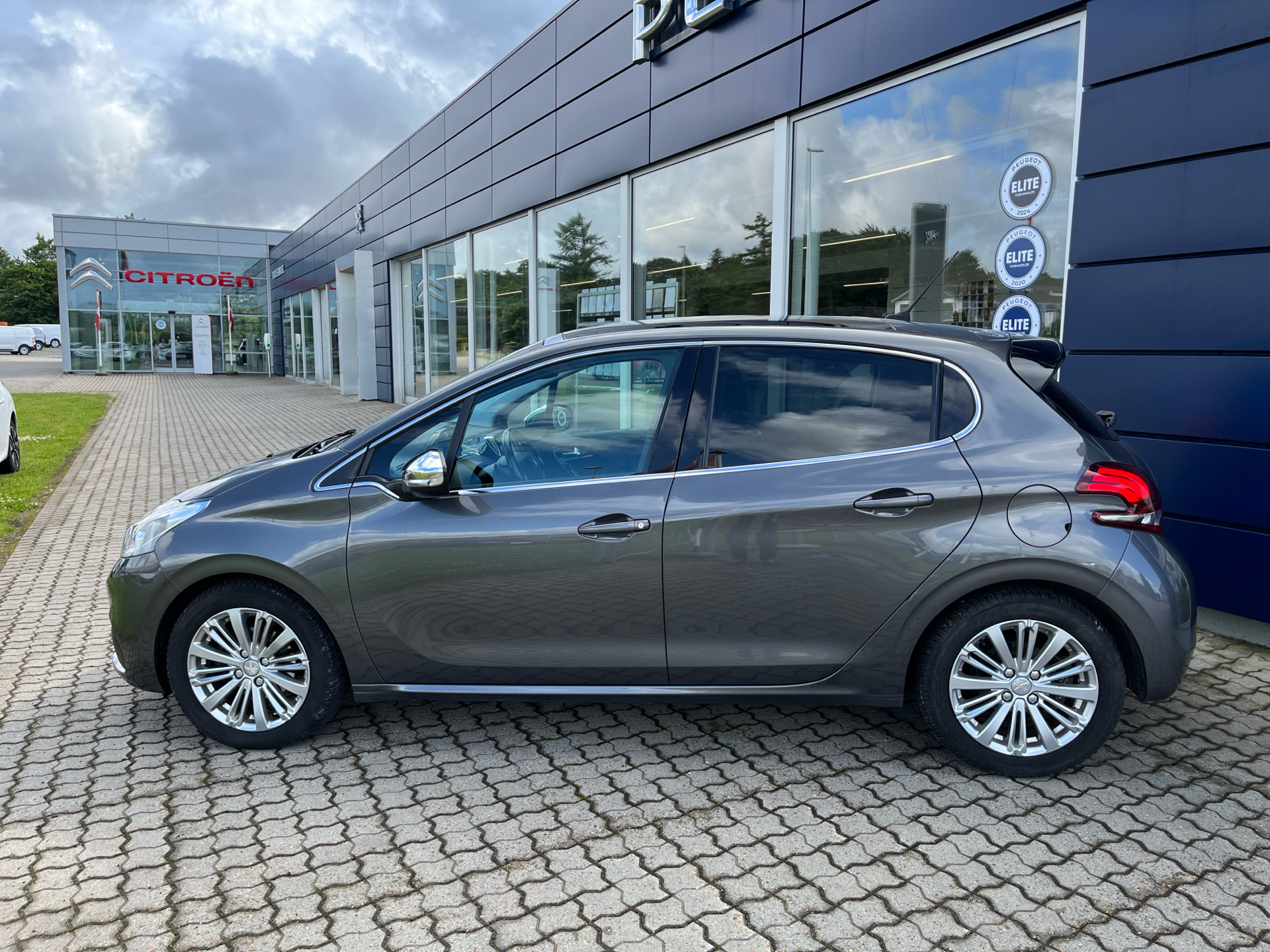 Billede af Peugeot 208 1,5 BlueHDi Prestige 100HK 5d