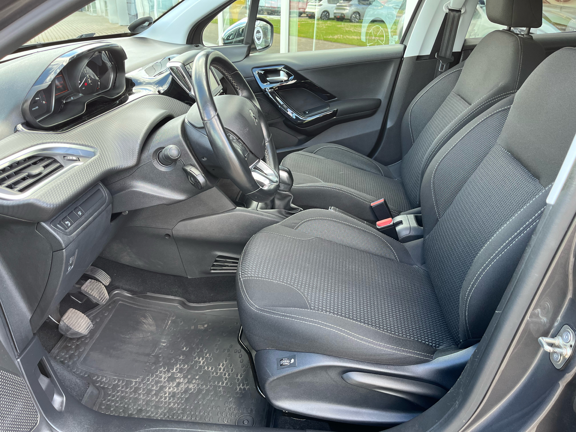 Billede af Peugeot 208 1,5 BlueHDi Prestige 100HK 5d