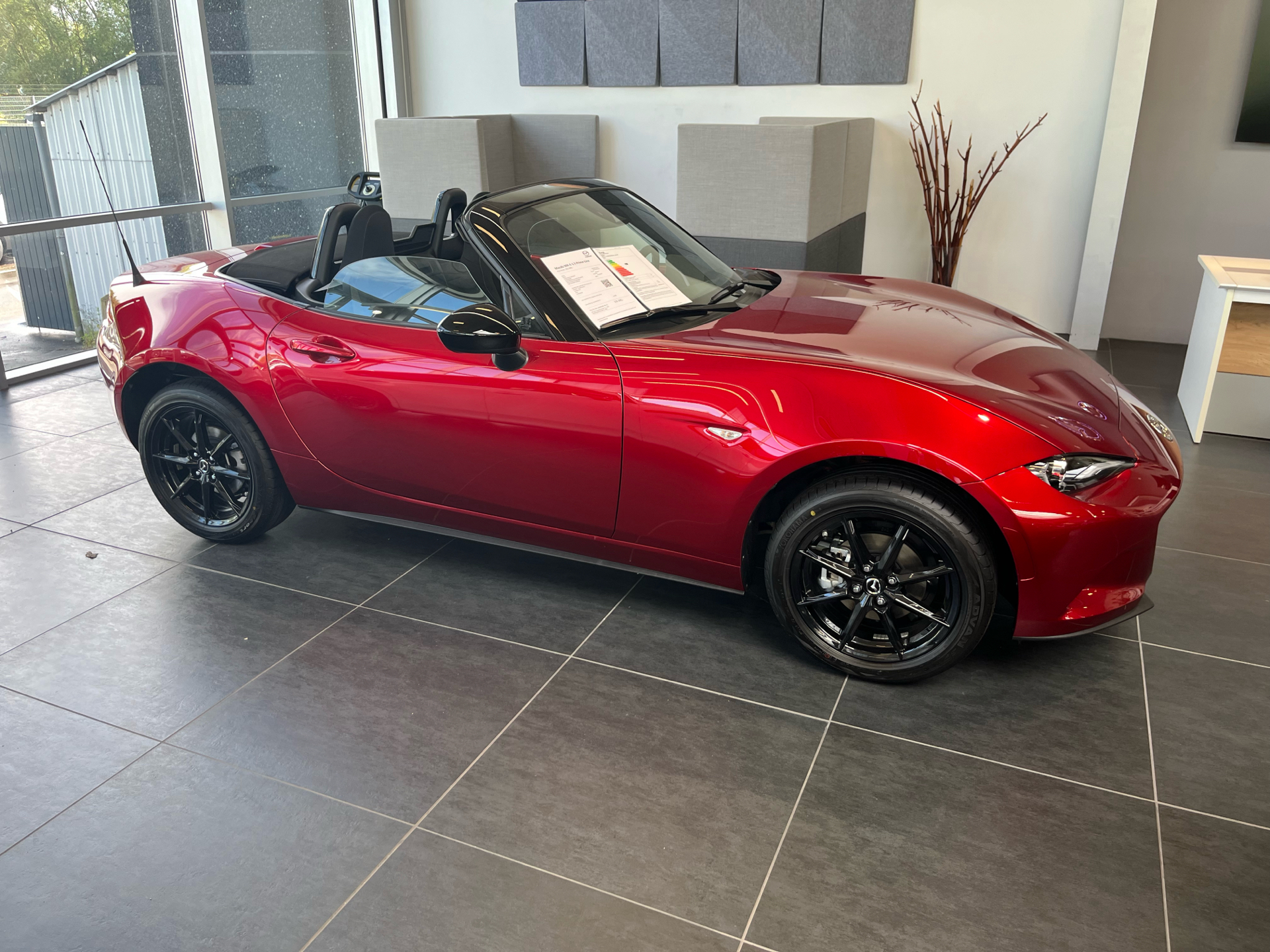 Billede af Mazda MX-5 1,5 Skyactiv-G Prime-Line 132HK Cabr. 6g