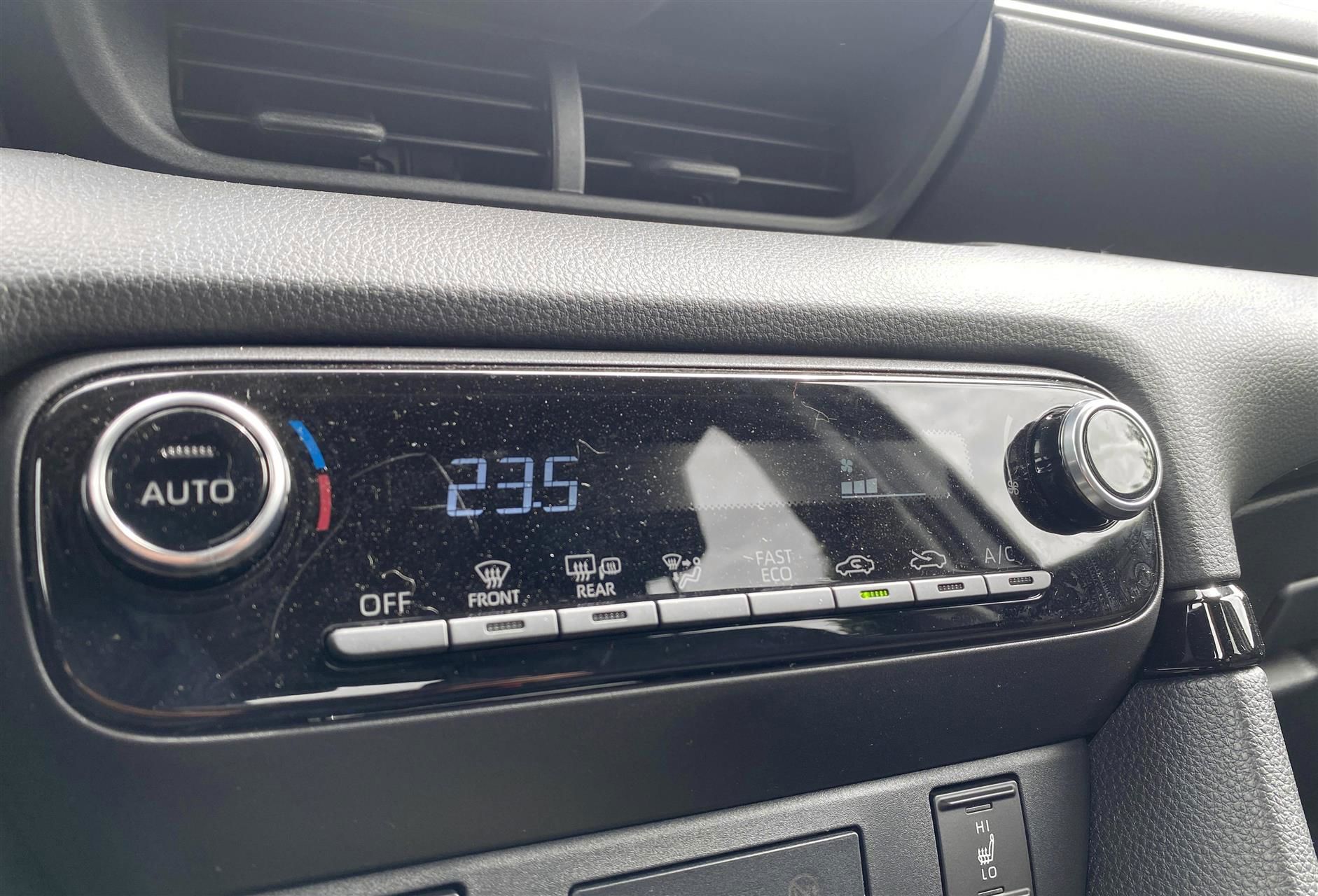 Billede af Toyota Yaris 1,5 Hybrid Style Technology 116HK 5d Trinl. Gear