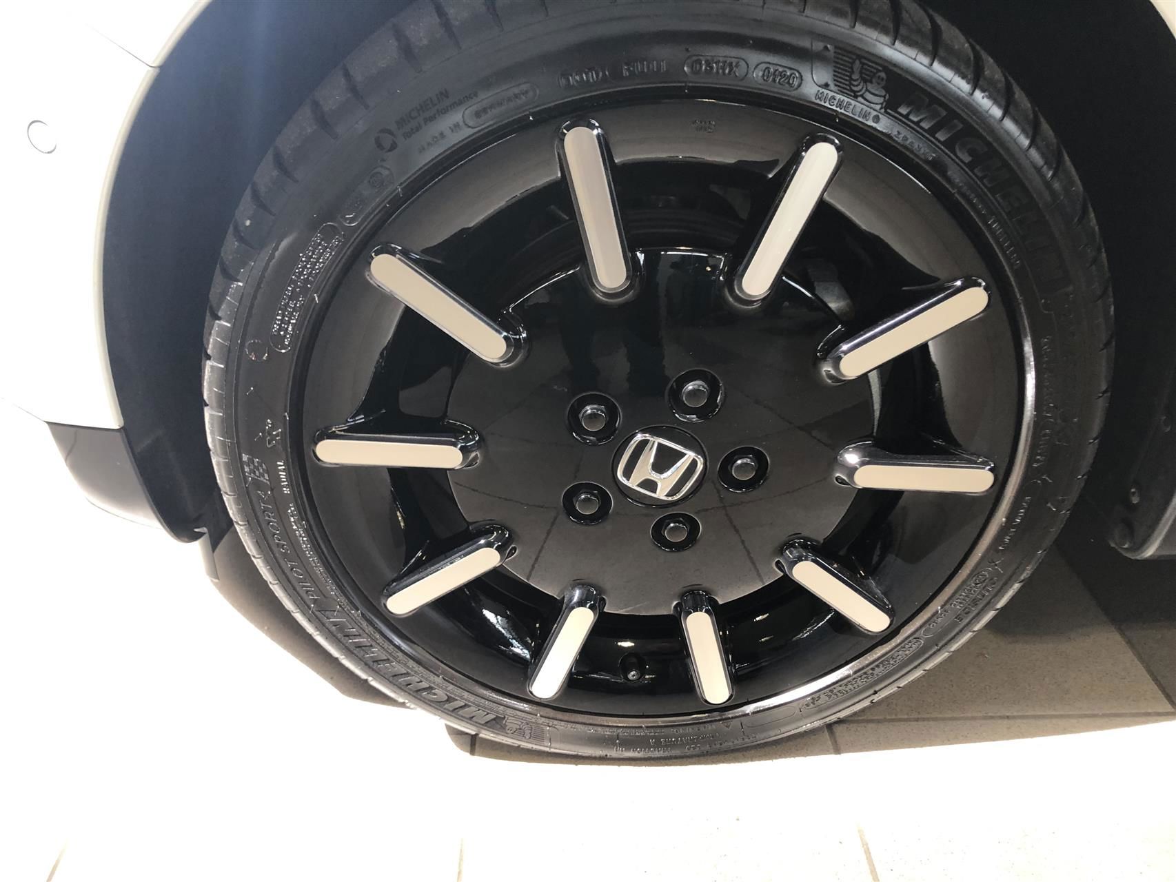 Billede af Honda e EL Advance CVT 154HK 5d Aut.