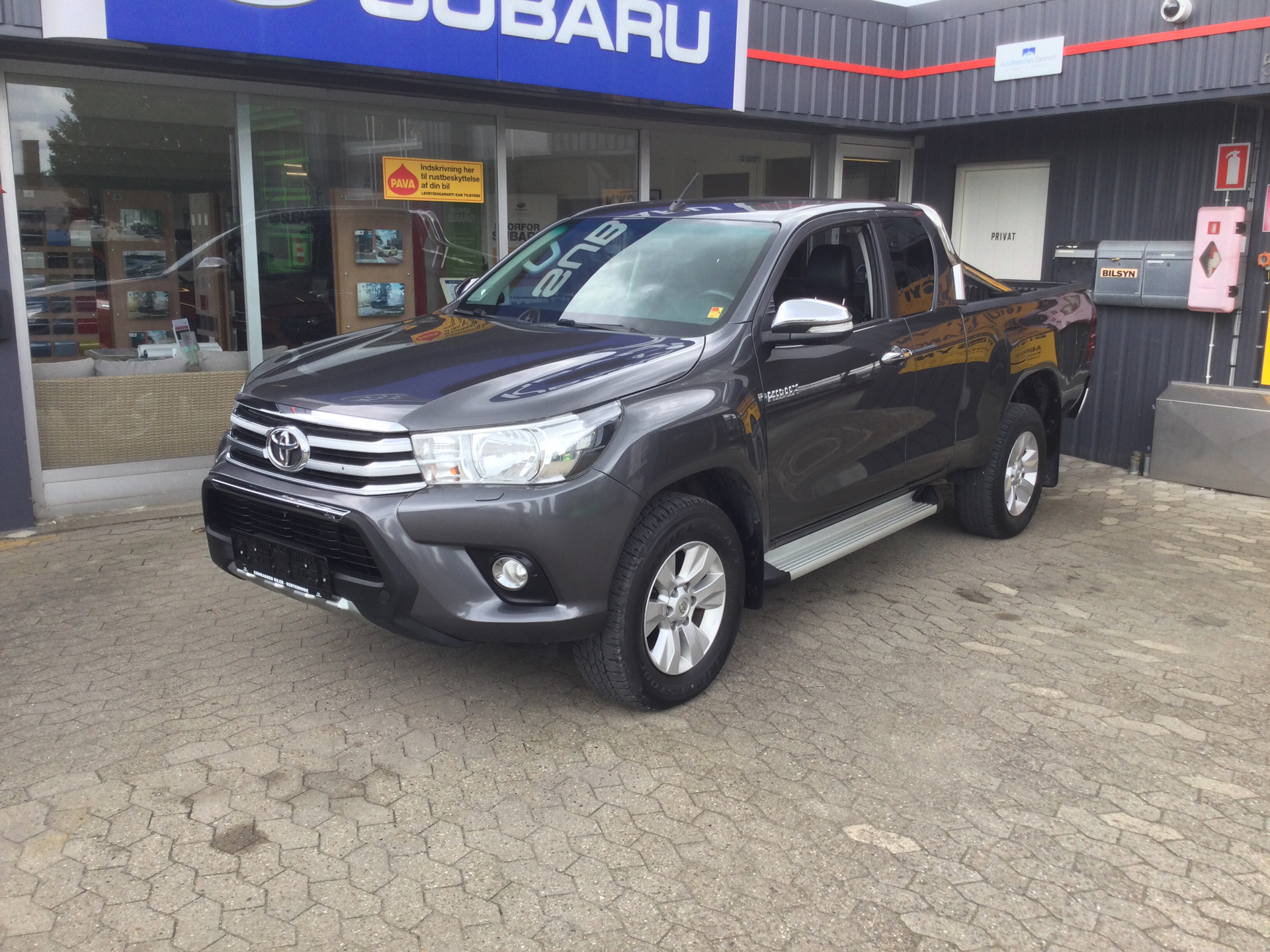 Billede af Toyota HiLux Extra Cab 2,4 D-4D T3 4x4 150HK Pick-Up 6g