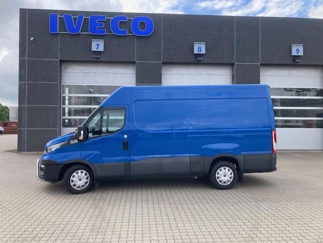 Billede af Iveco Daily 35S18 12m3 3,0 D 180HK Van 8g Aut.