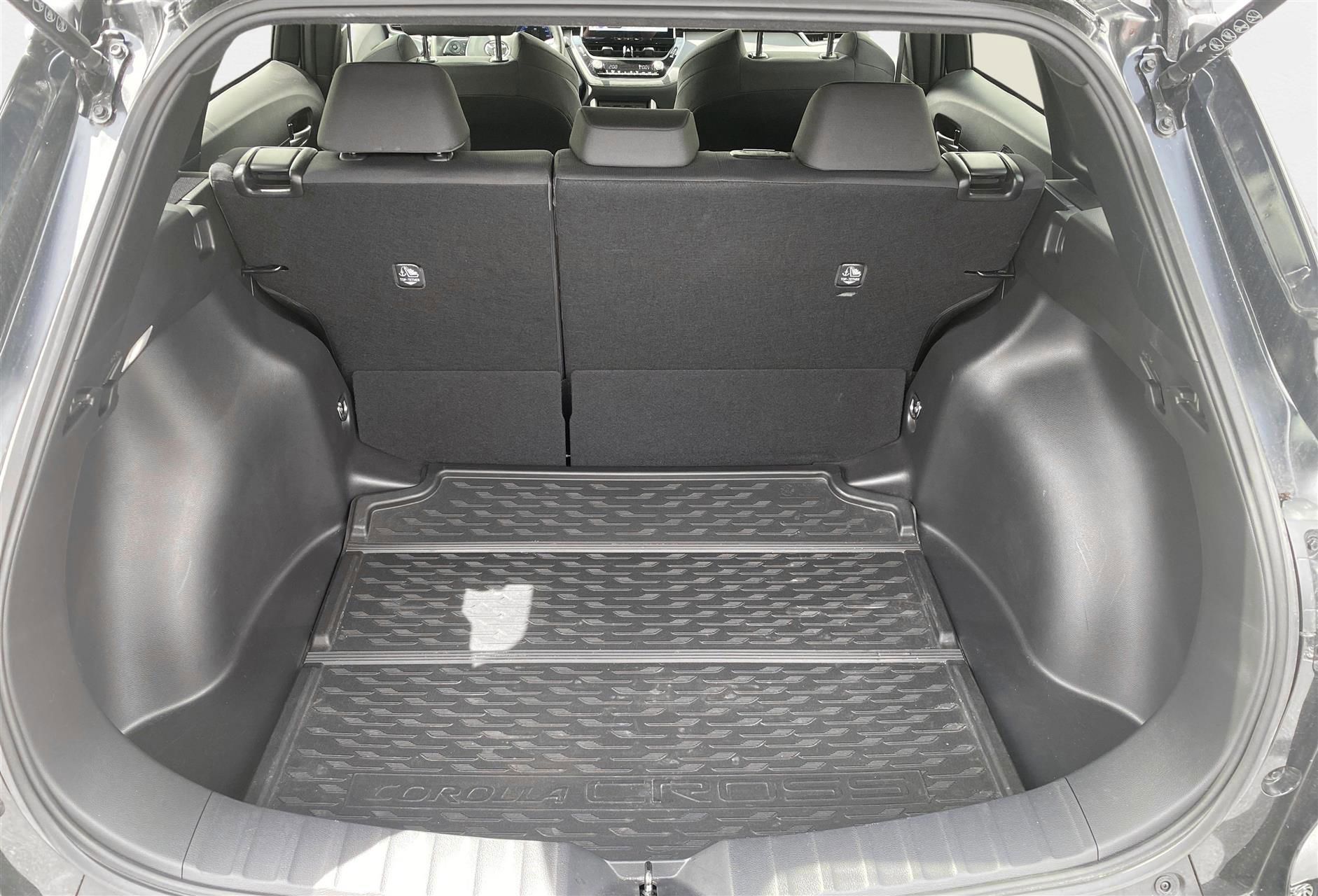 Billede af Toyota Corolla Cross 1,8 Hybrid Style 140HK 5d Aut.