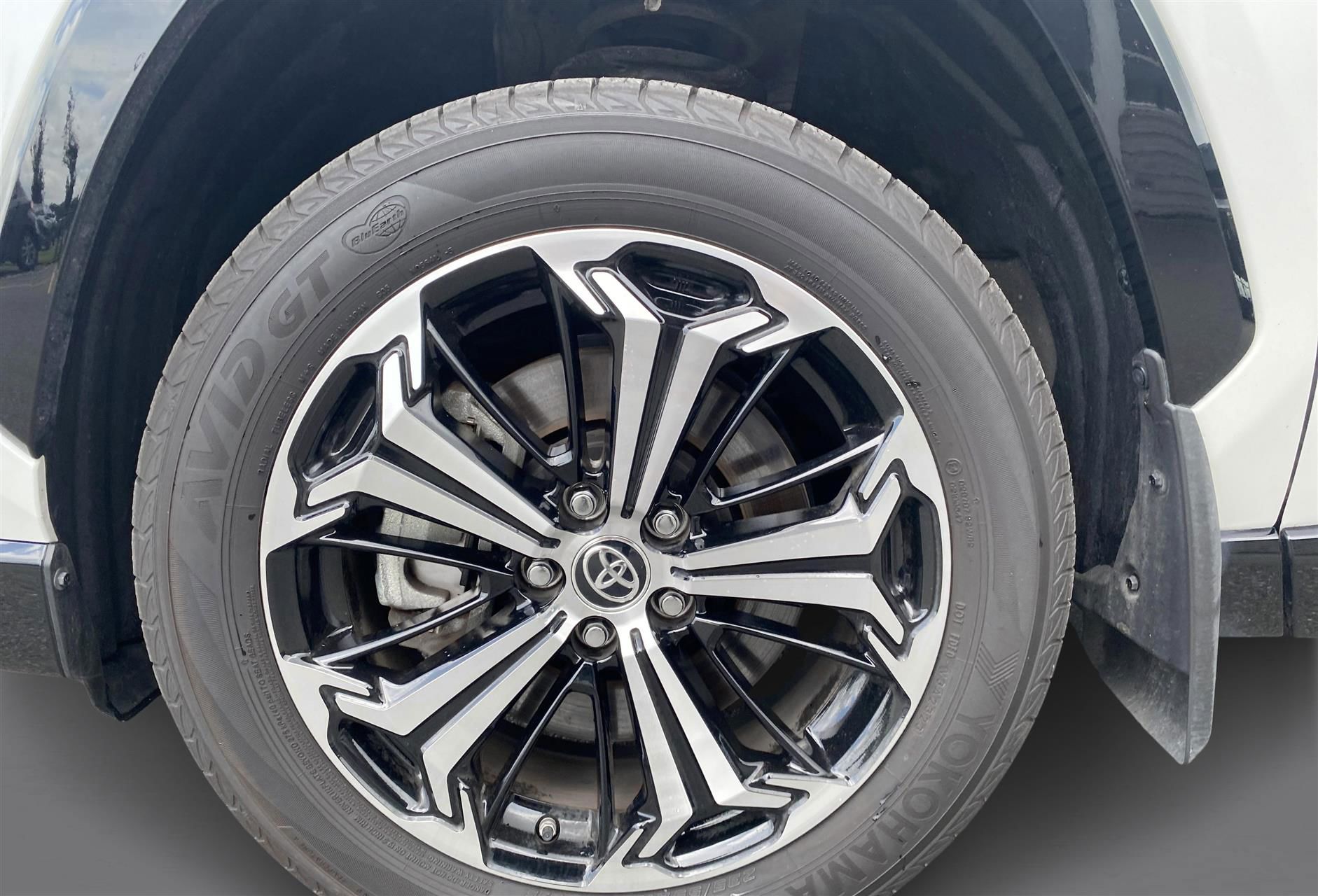 Billede af Toyota RAV4 Plug-in 2,5 Plugin-hybrid Style AWD 306HK 5d 6g Aut.