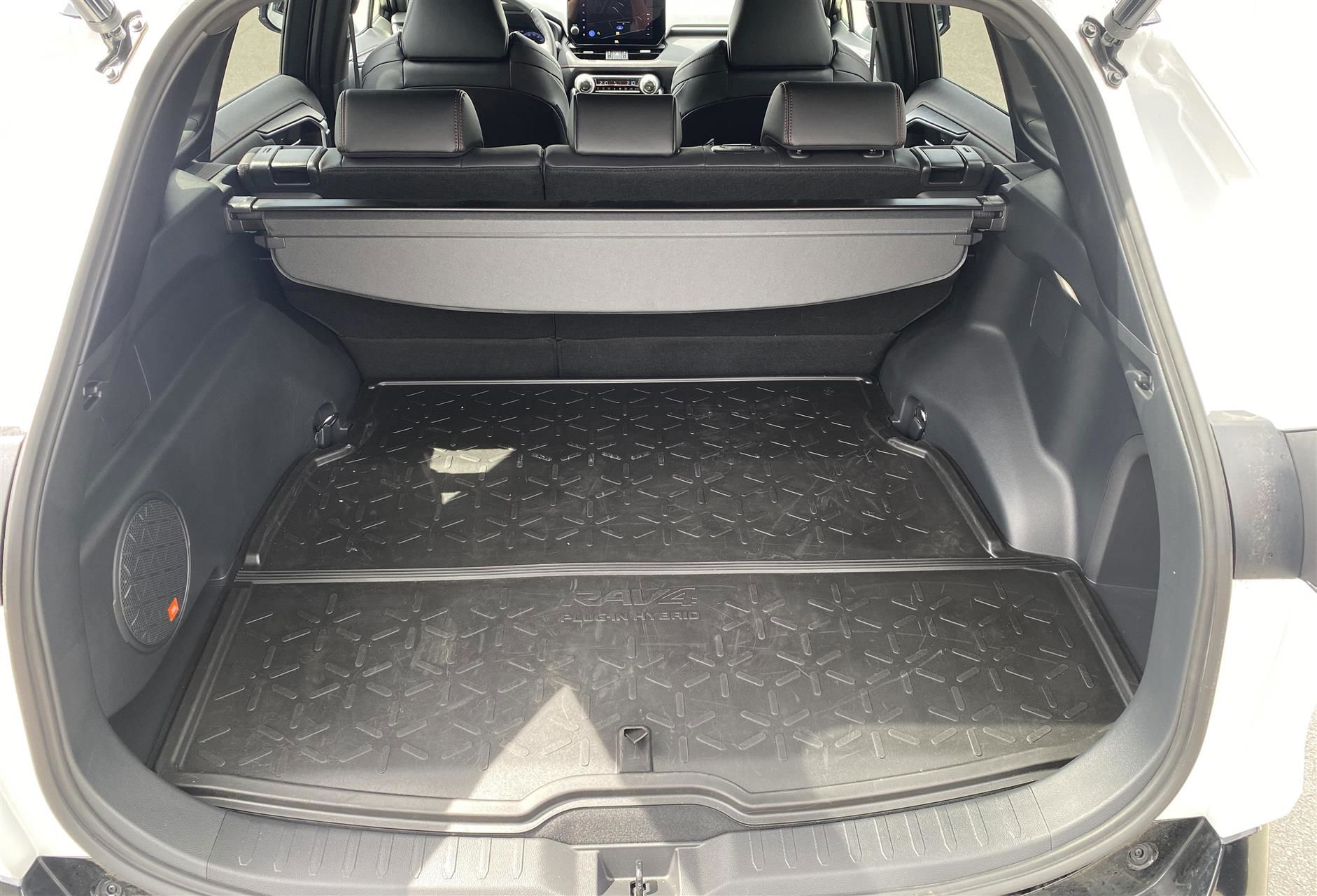 Billede af Toyota RAV4 Plug-in 2,5 Plugin-hybrid Style AWD 306HK 5d 6g Aut.