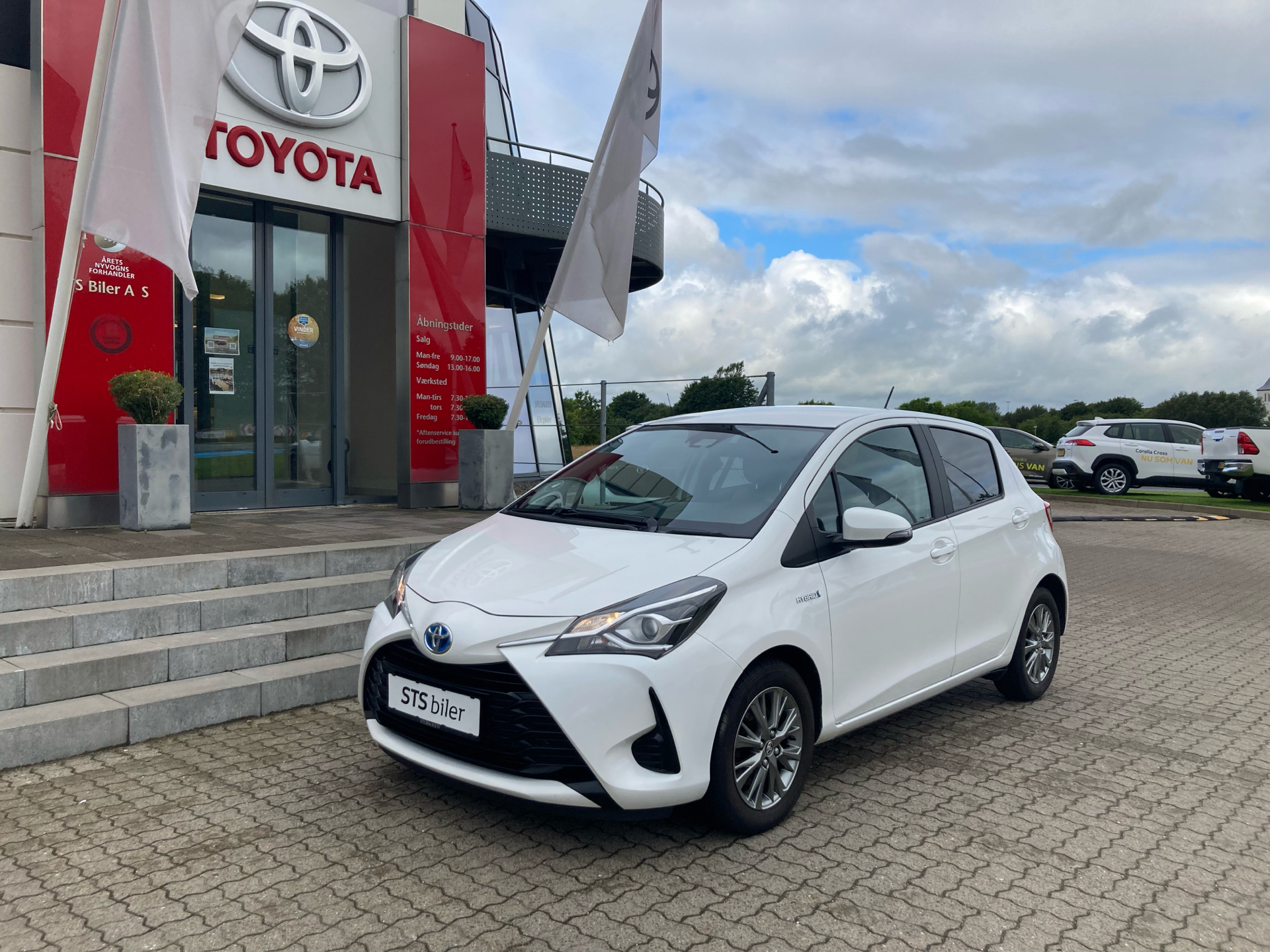 Billede af Toyota Yaris 1,5 Hybrid H2 E-CVT 100HK 5d Trinl. Gear