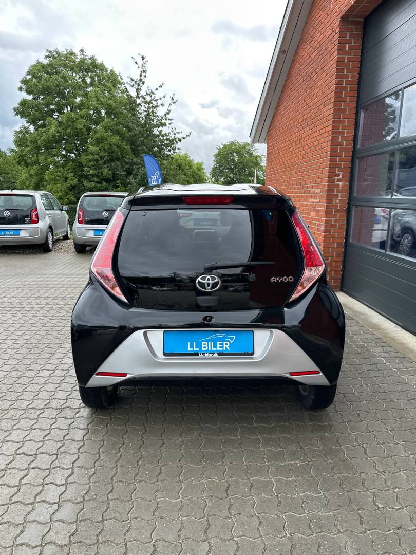 Billede af Toyota Aygo 1,0 VVT-I X-Black II 69HK 5d