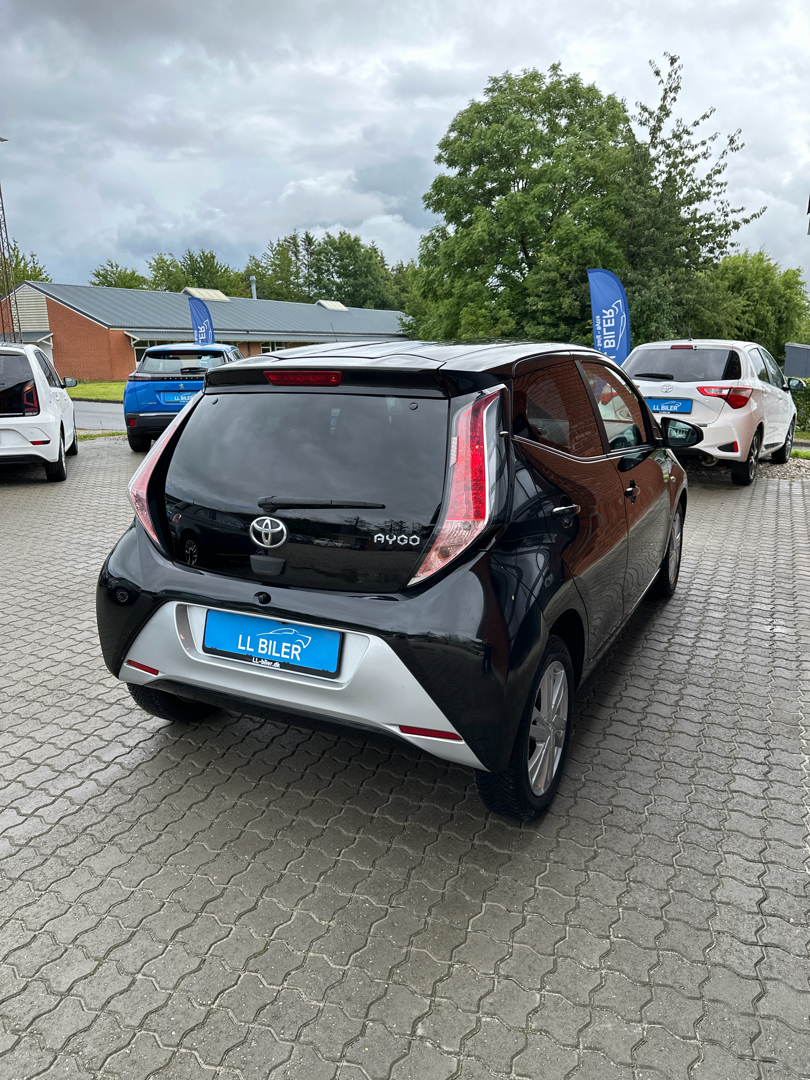 Billede af Toyota Aygo 1,0 VVT-I X-Black II 69HK 5d