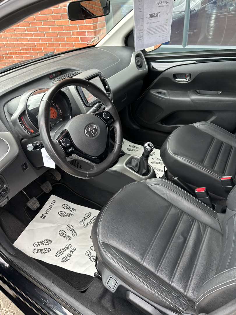 Billede af Toyota Aygo 1,0 VVT-I X-Black II 69HK 5d