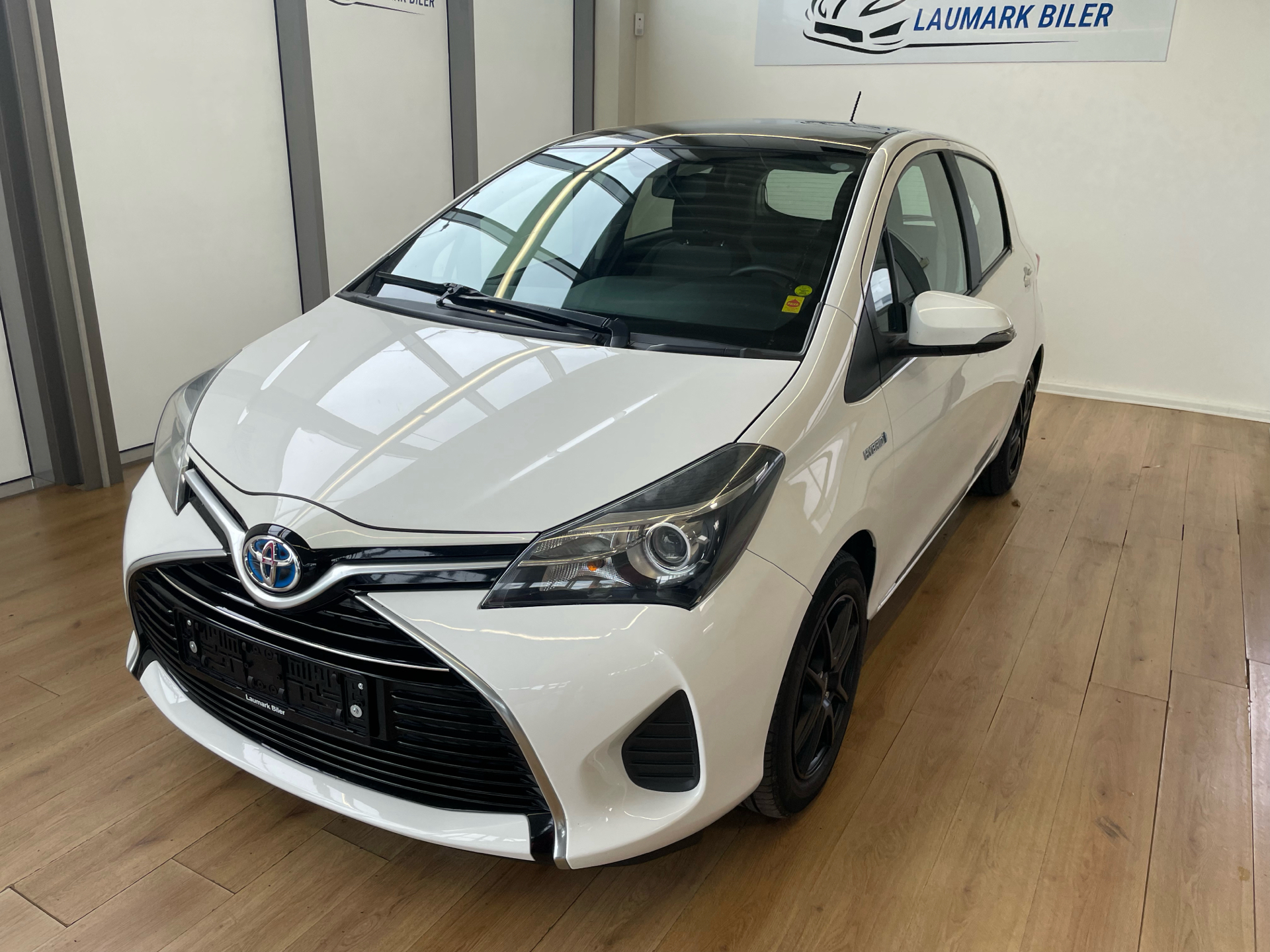 Billede af Toyota Yaris 1,5 Hybrid H2 E-CVT 100HK 5d Trinl. Gear