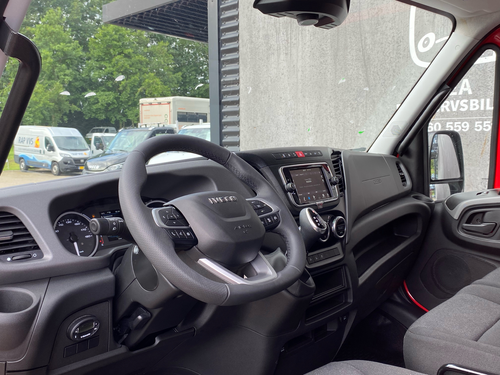 Billede af Iveco Daily 35S18 12m3 3,0 D 180HK Van 8g Aut.