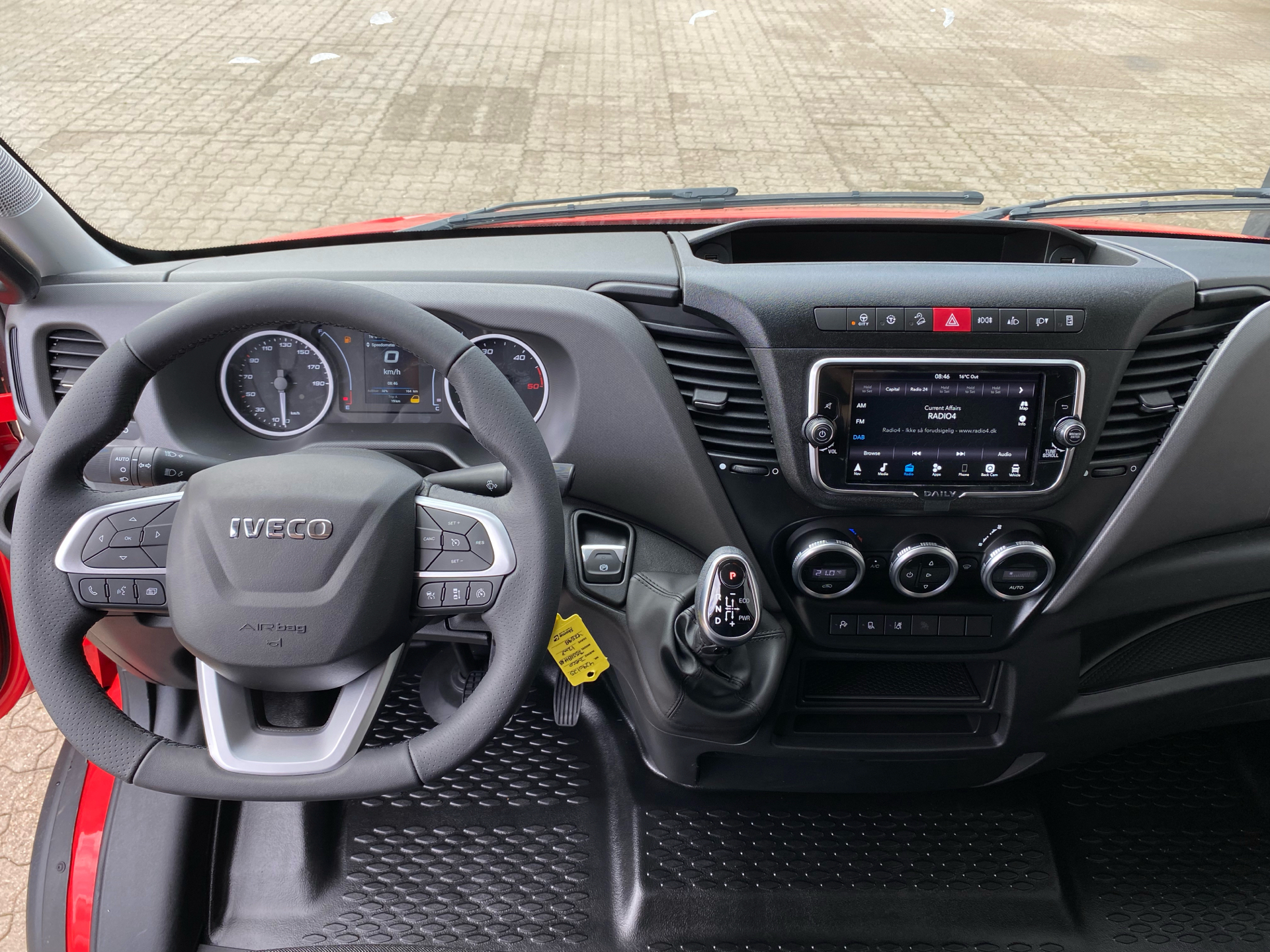 Billede af Iveco Daily 35S18 12m3 3,0 D 180HK Van 8g Aut.