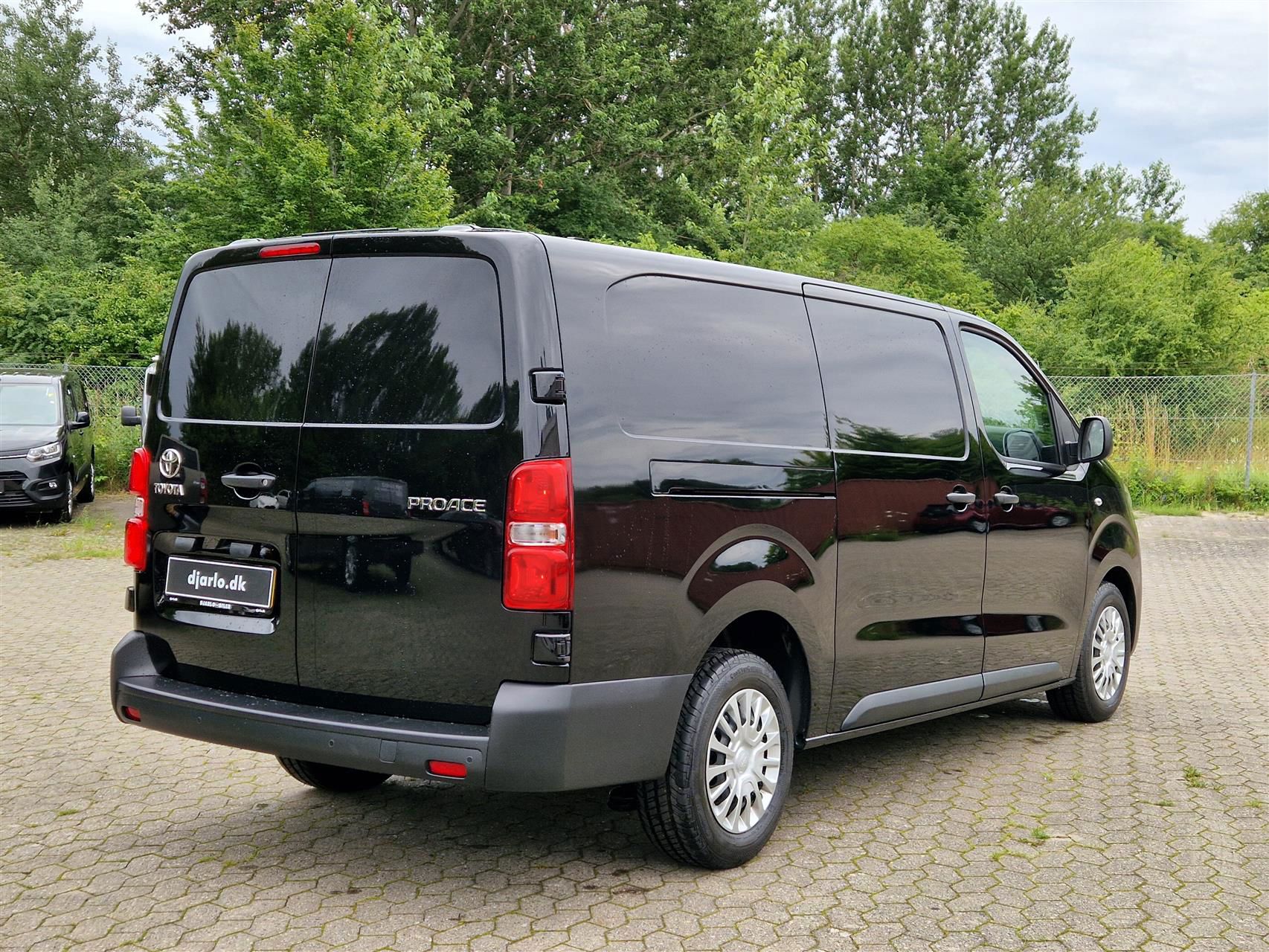 Billede af Toyota Proace Long 2,0 D Comfort 144HK Van 6g
