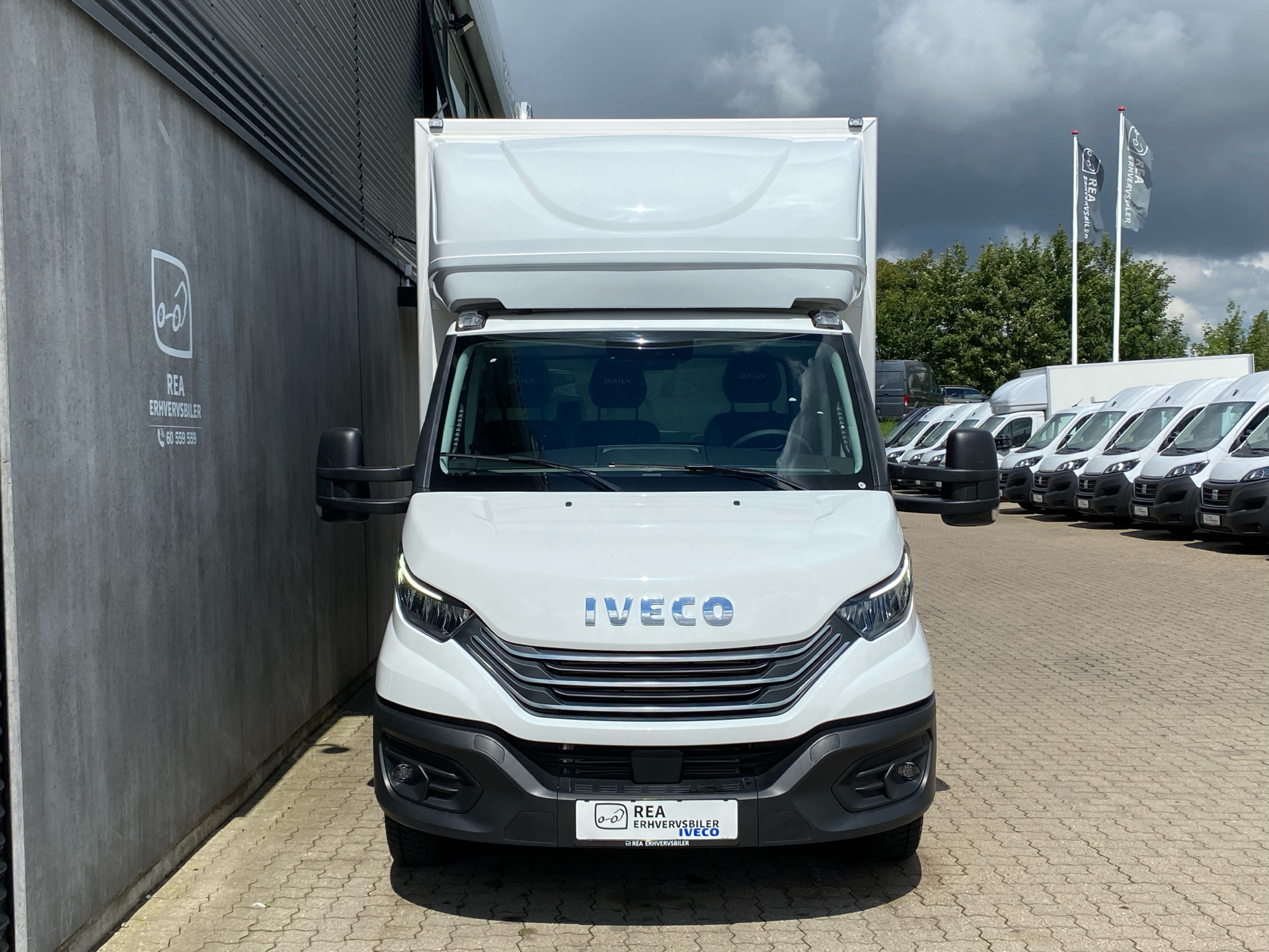 Billede af Iveco Daily 35S18 4100mm 3,0 D 180HK Ladv./Chas. 8g Aut.