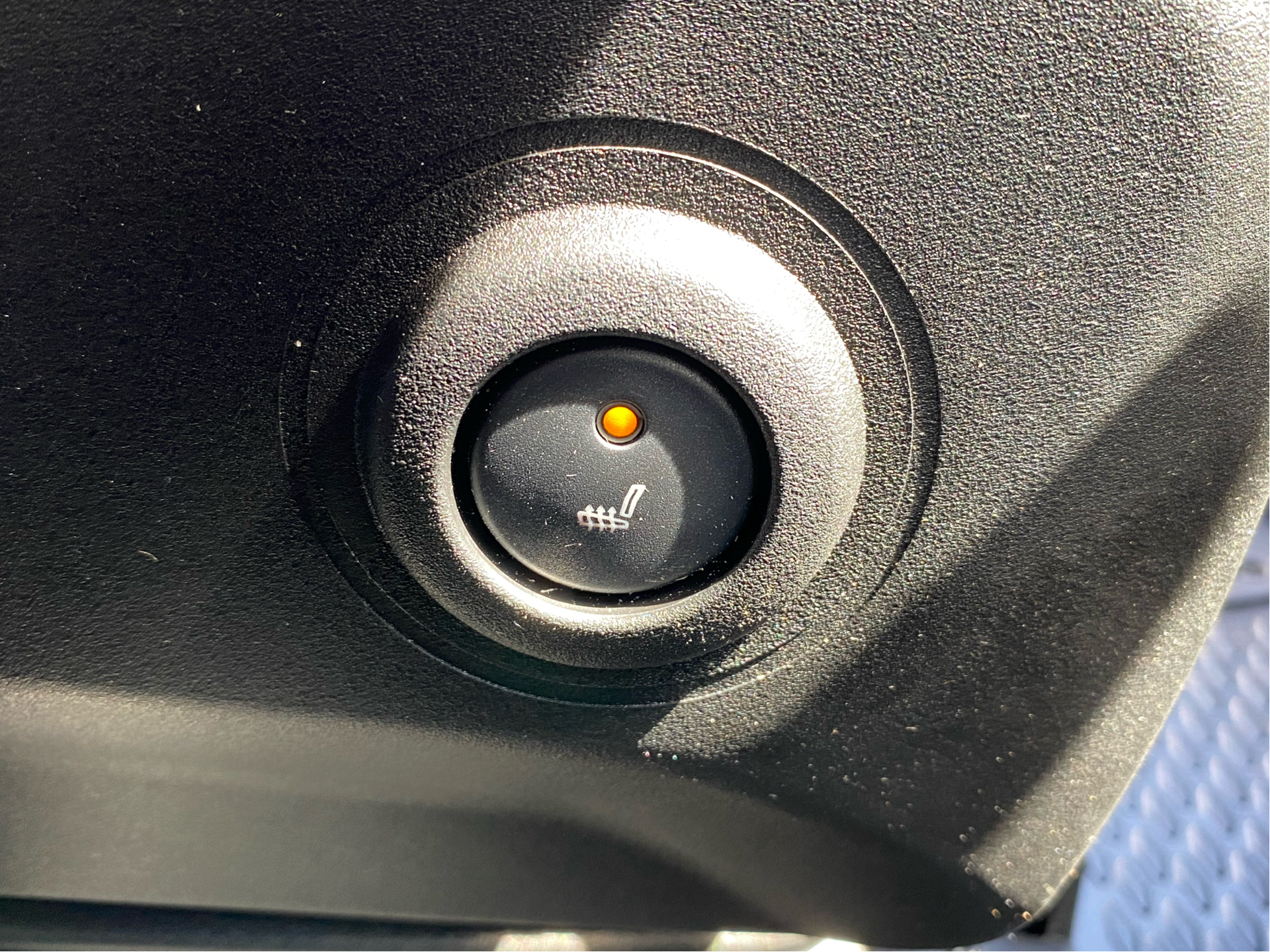 Billede af Iveco Daily 35S18 4100mm 3,0 D 180HK Ladv./Chas. 8g Aut.