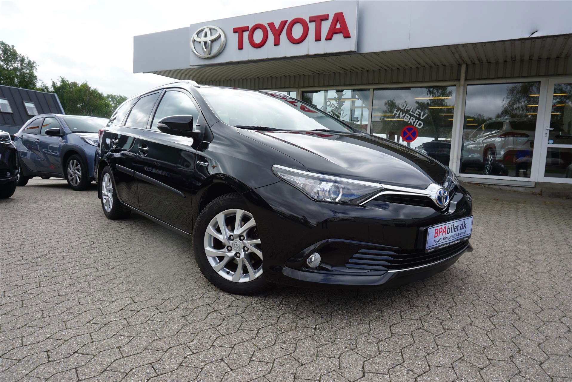 Billede af Toyota Auris Touring Sports 1,8 Hybrid H2 Comfort 136HK Stc Aut.