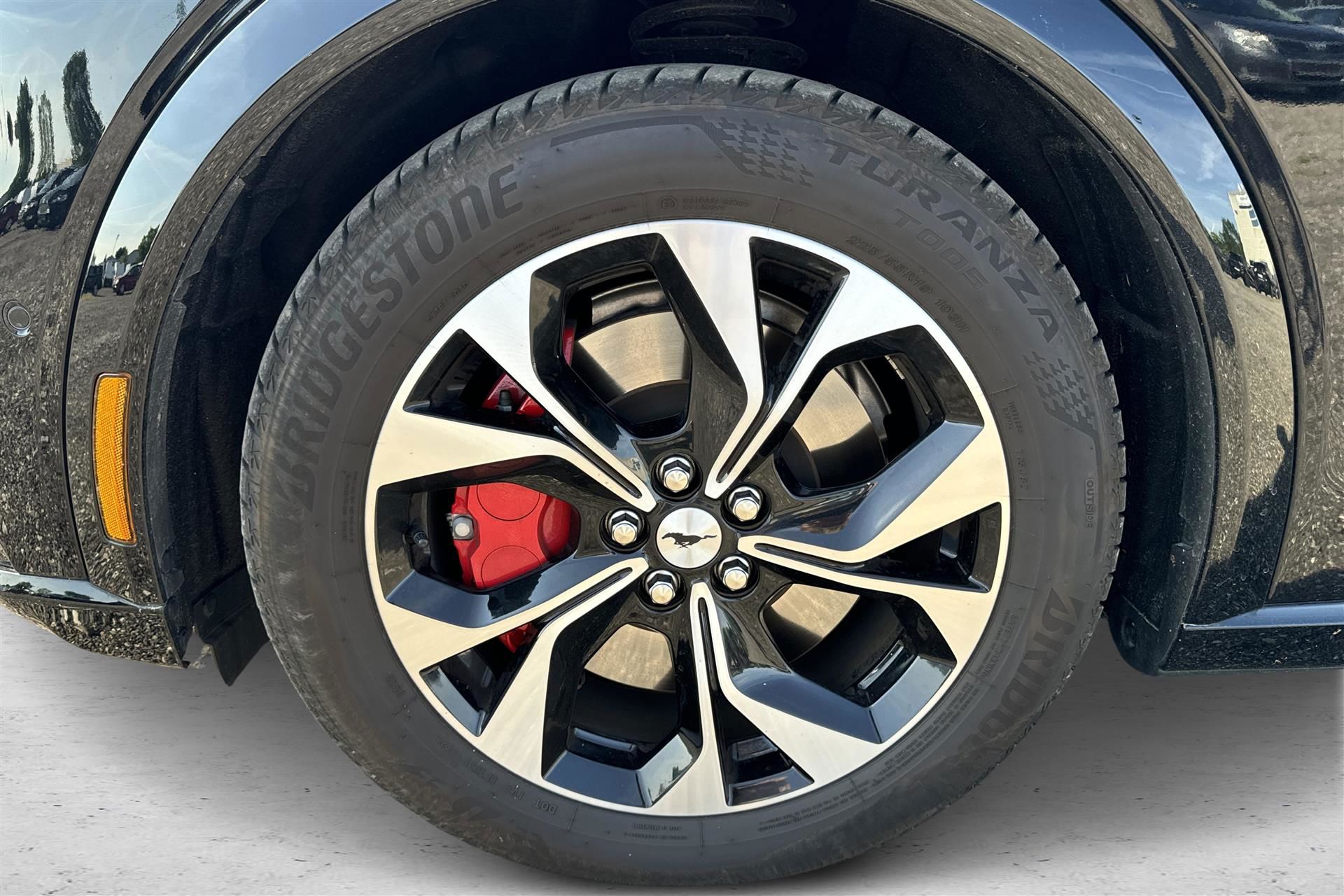 Billede af Ford Mustang Mach-E EL SR Premium AWD 269HK 5d Aut.