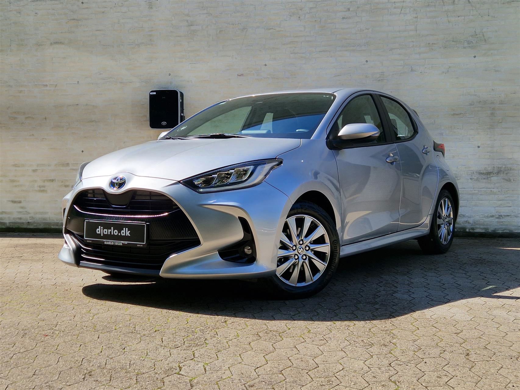 Billede af Toyota Yaris 1,5 Hybrid Active Technology Plus 116HK 5d Trinl. Gear