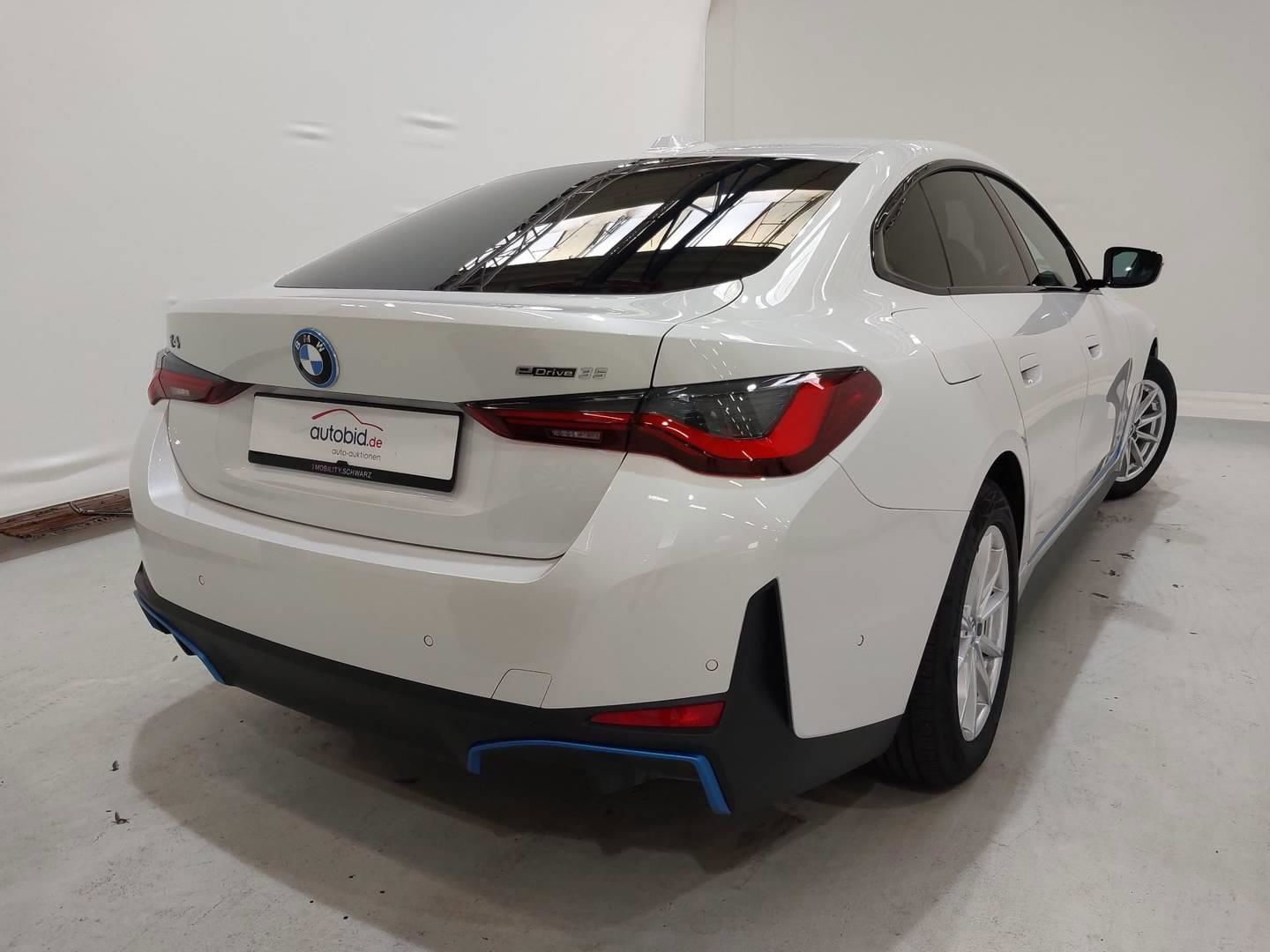 BMW i4 2023