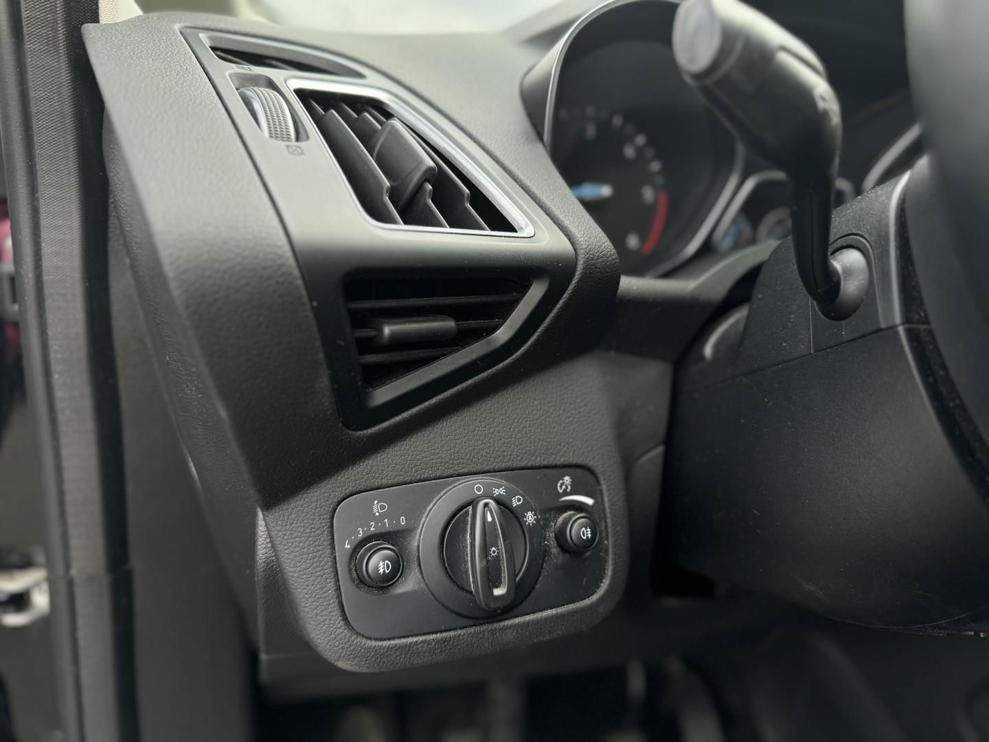 Billede af Ford C-MAX 1,5 TDCi Titanium 120HK Van 6g
