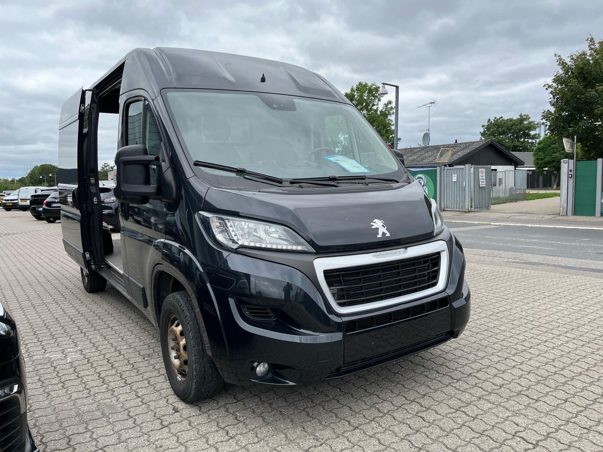 Billede af Peugeot Boxer 335 L2H2 2,0 BlueHDi Ultimate 163HK Van 6g