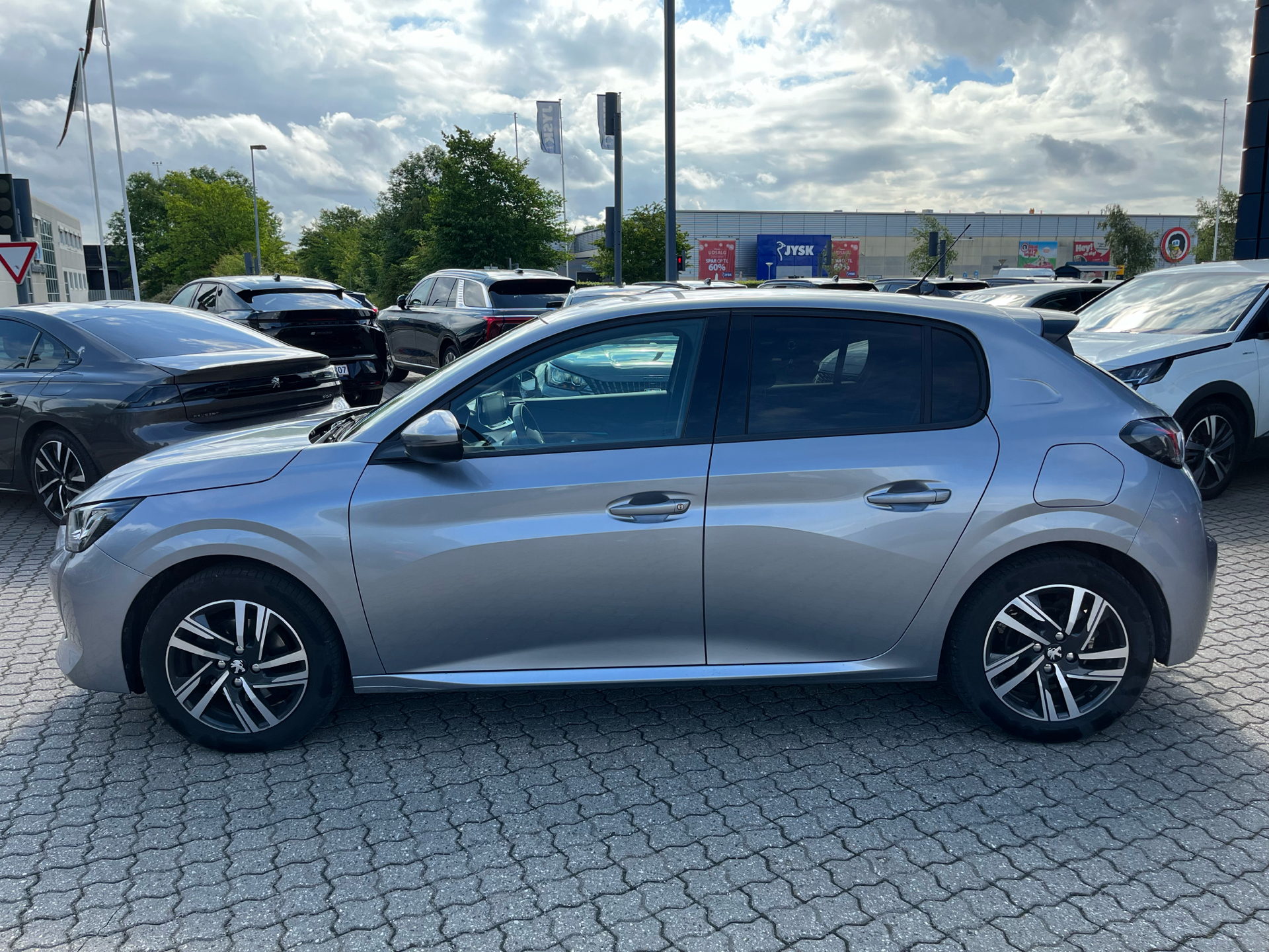 Billede af Peugeot 208 1,2 PureTech Allure 100HK 5d 6g