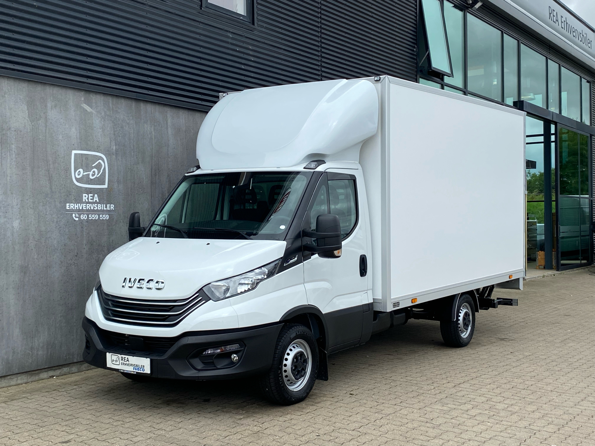 Billede af Iveco Daily 35S14 4100mm 2,3 D 136HK Ladv./Chas. 8g Aut.