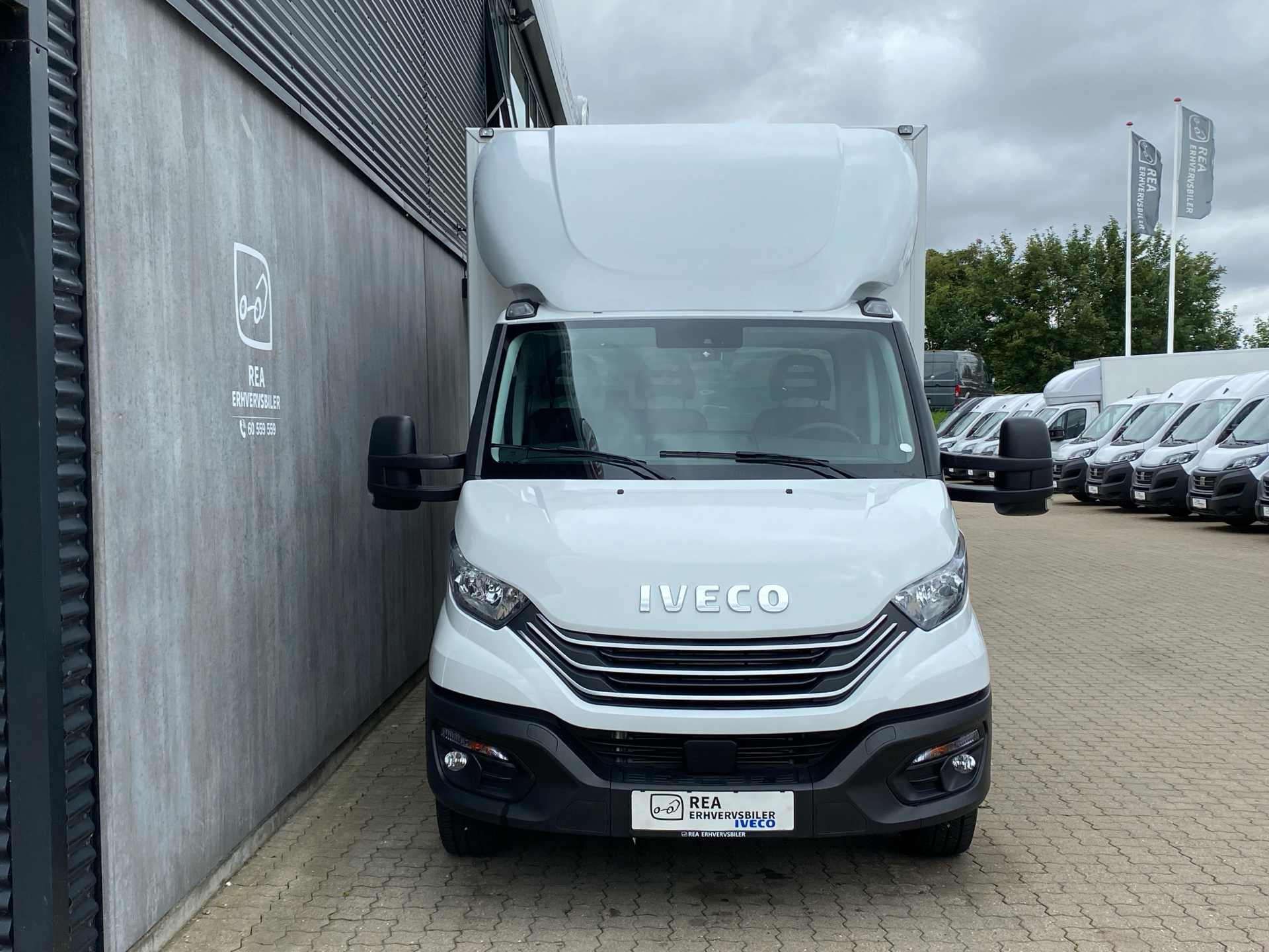 Billede af Iveco Daily 35S14 4100mm 2,3 D 136HK Ladv./Chas. 8g Aut.