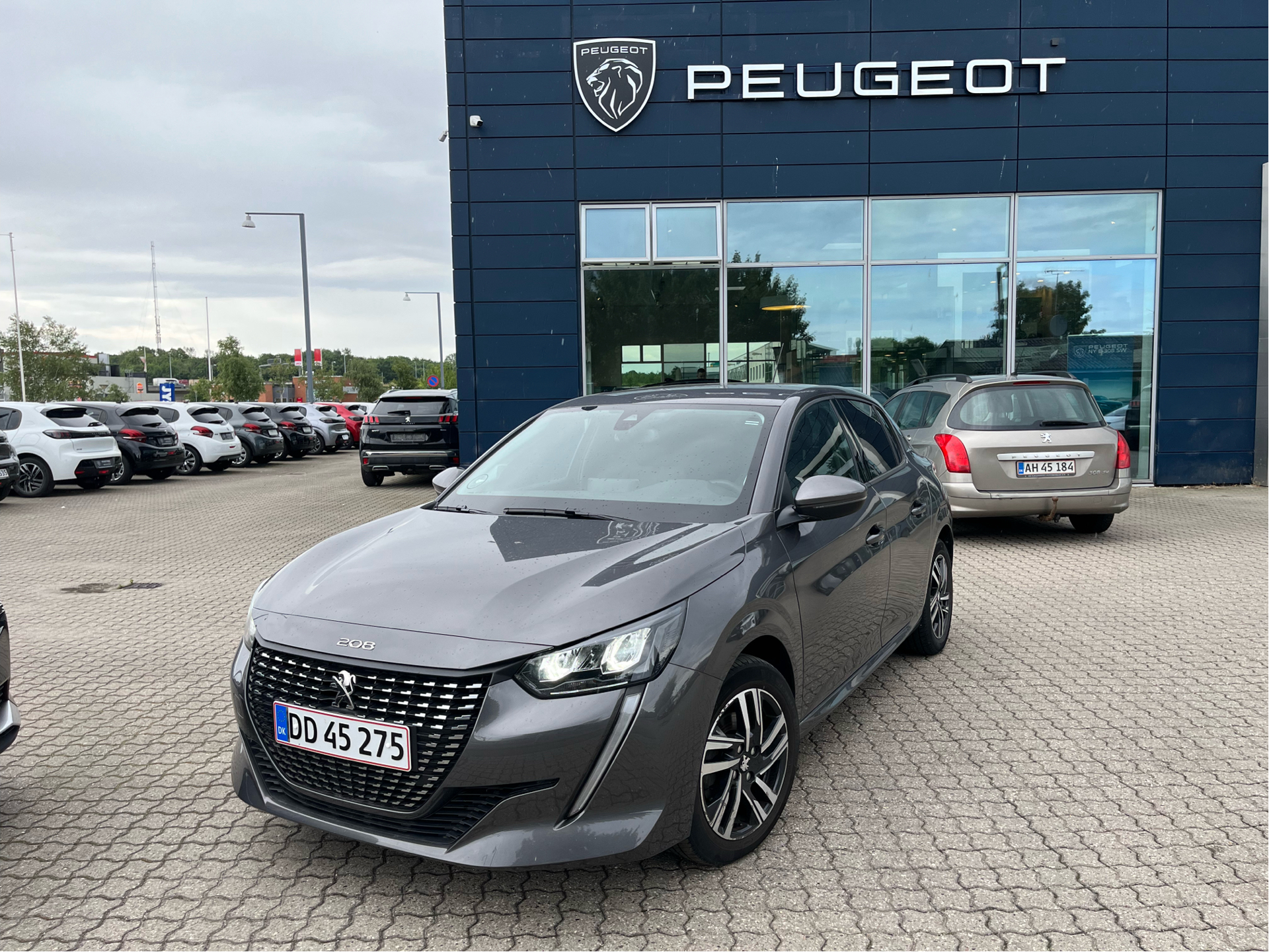 Billede af Peugeot 208 1,2 PureTech Supreme+ 100HK 5d 6g